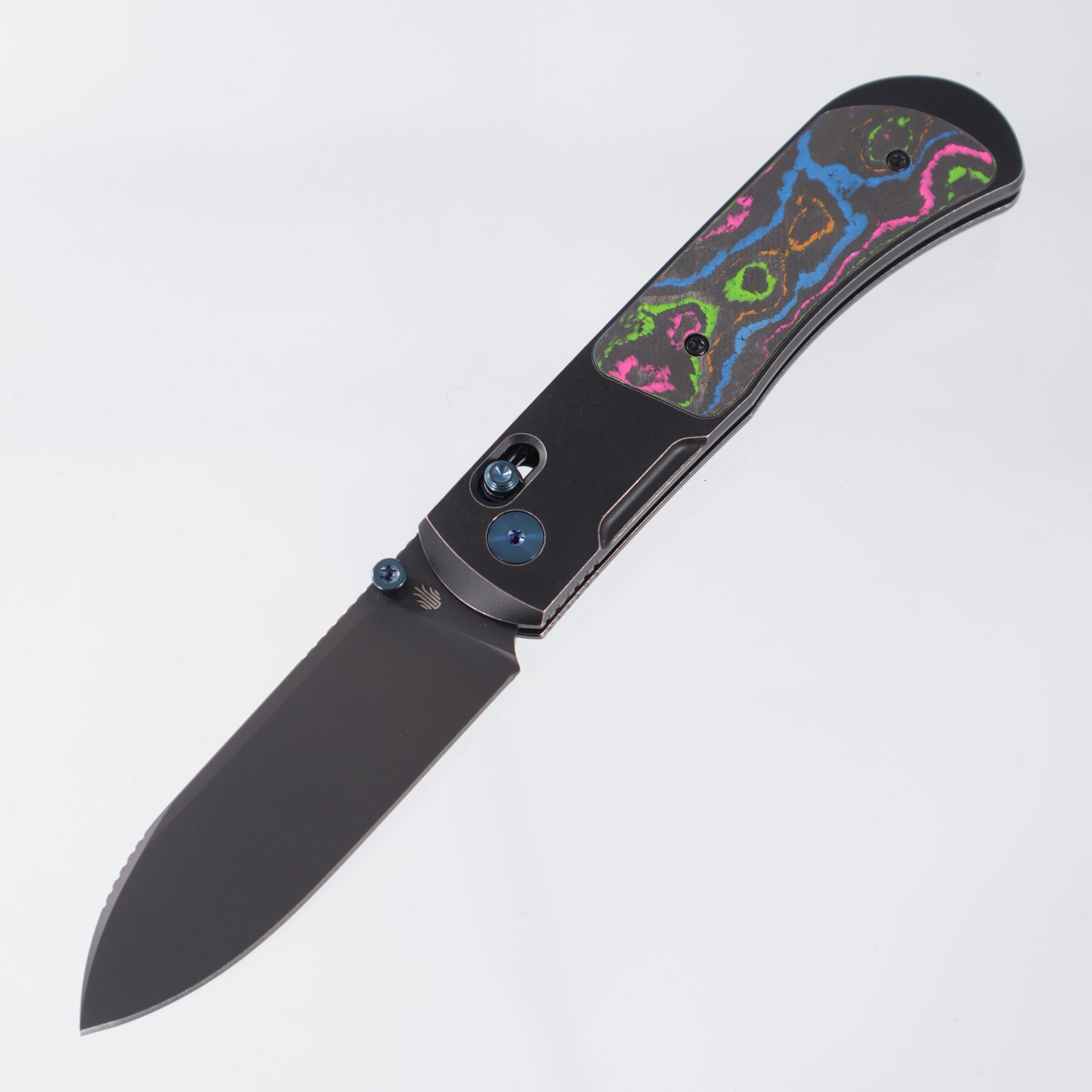 Kizer Tycho Drop Point - Black Titanium w/ 80s Camo Carbon inlays