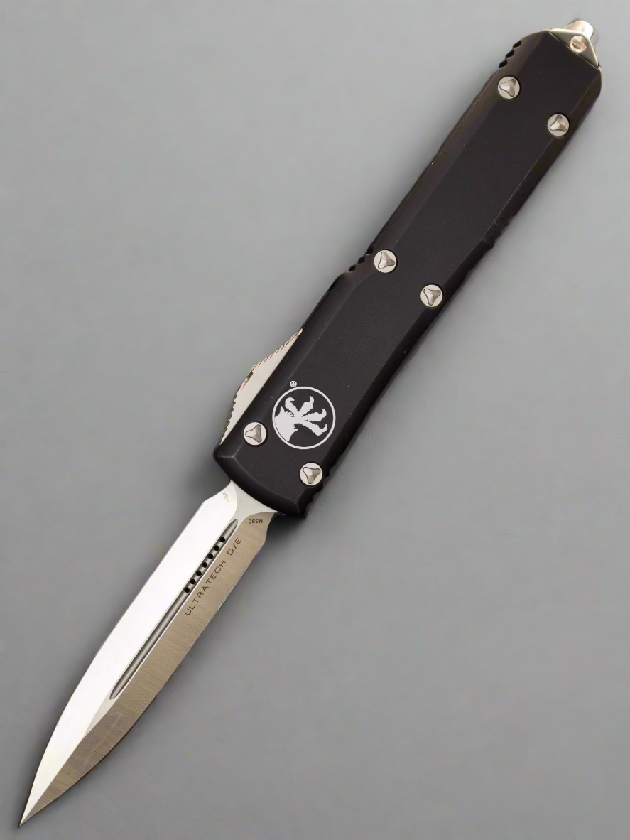 Microtech 122-4 Ultratech D/E - Black Handle - Contoured - Satin Blade
