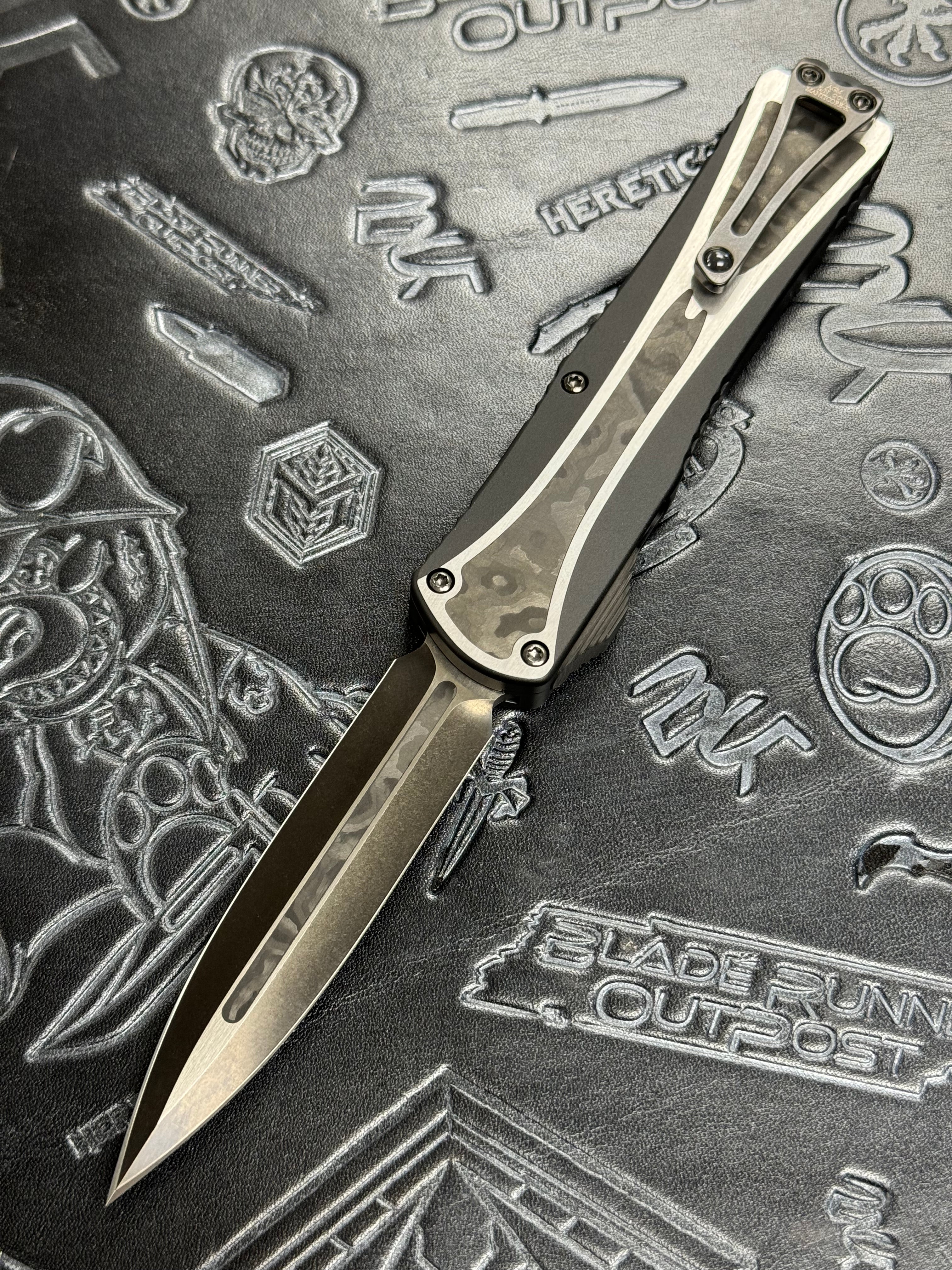 Pre Owned Heretic Knives Custom Manticore-X D/E Custom Doible Edge Fat Carbon Inlay DLC Automatic OTF D/A Knife (3.7)