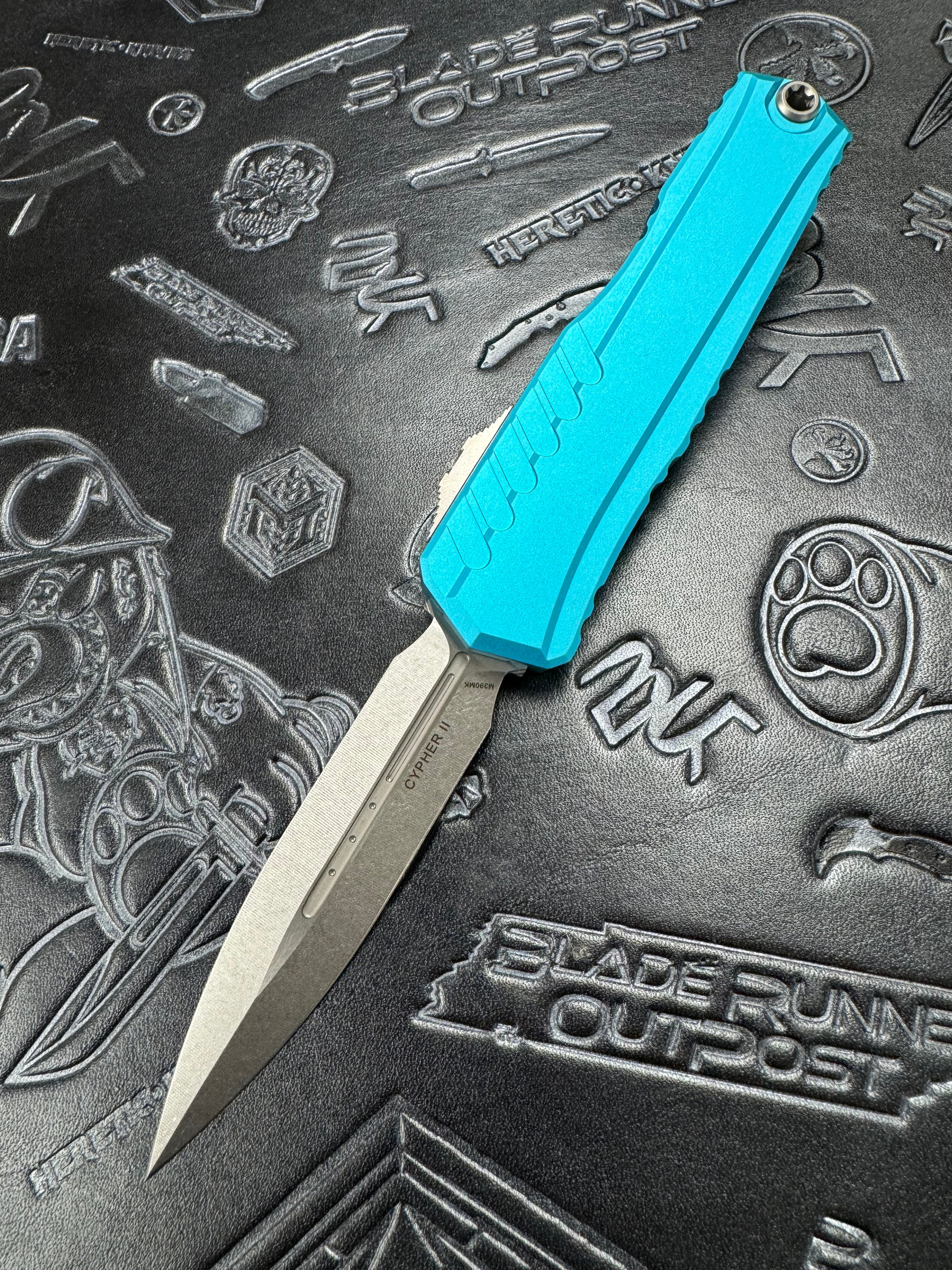 Microtech Cypher II D/E Stonewash w/ Turquoise Handle 1242-10 TQ