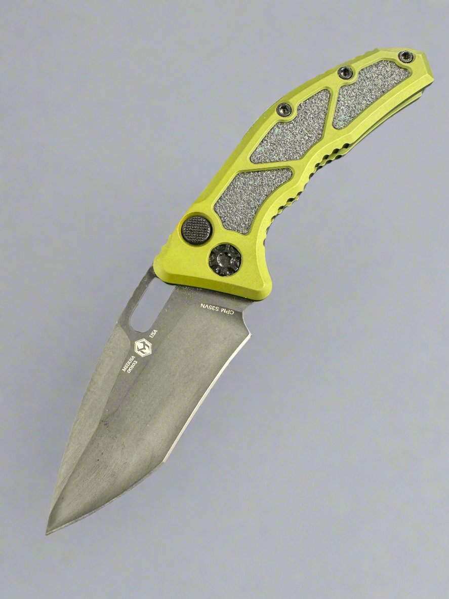 Pre Owned Heretic Knives Medusa AUTO Folding Knife 3.05" S35VN Black DLC Recurve Tanto Blade, Green Aluminum Handles - H012-6A-GRN