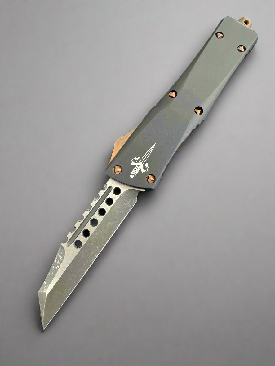 Pre Owned Marfione Custom Knives Combat Troodon Warhound, Two Tone Dark Matter, Copper Accents SN:003