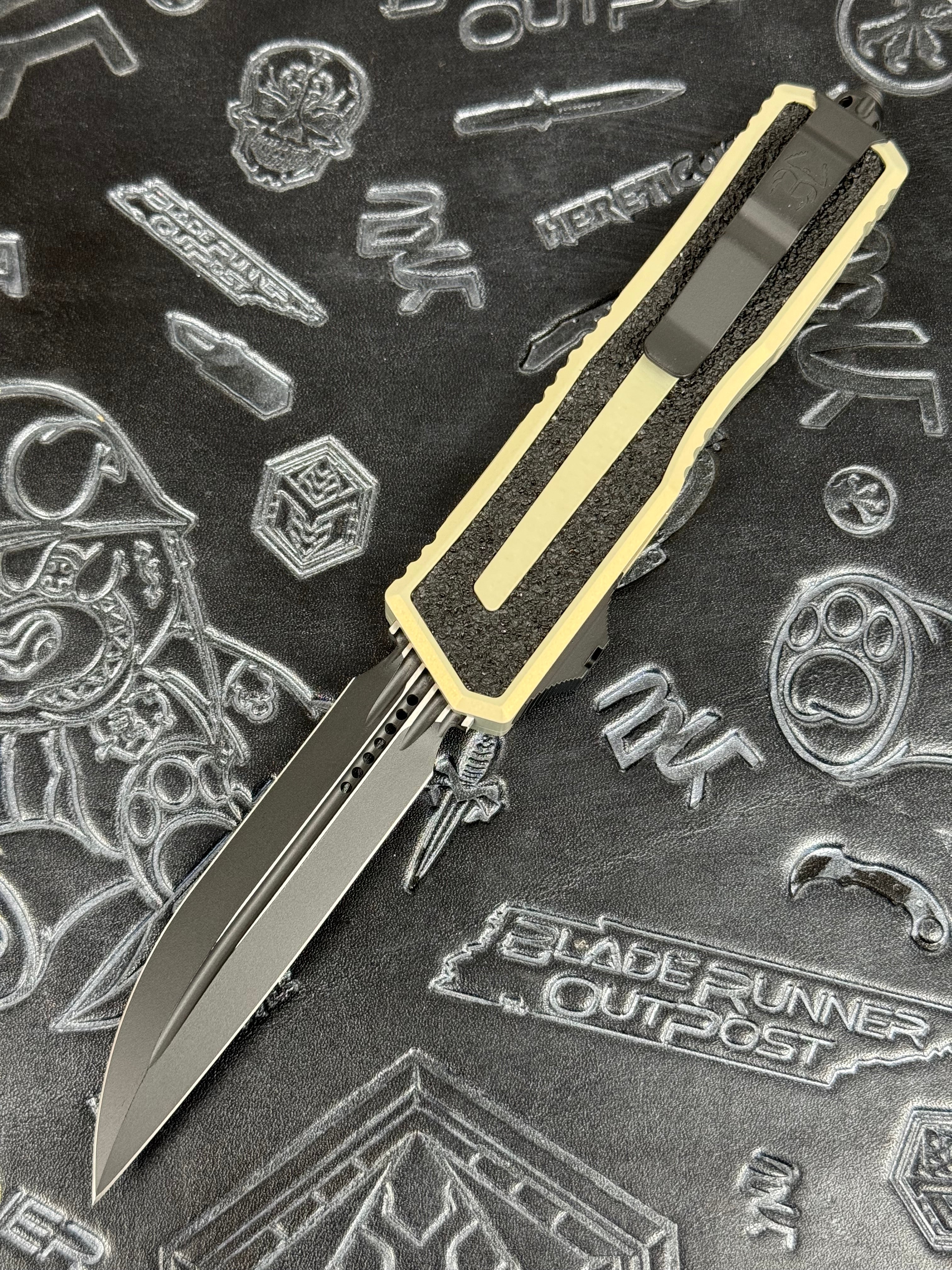 Microtech Scarab 2 D/E-S Gen III - Sand Tactical Standard - Scarab II Gen III - 1180-1 SN
