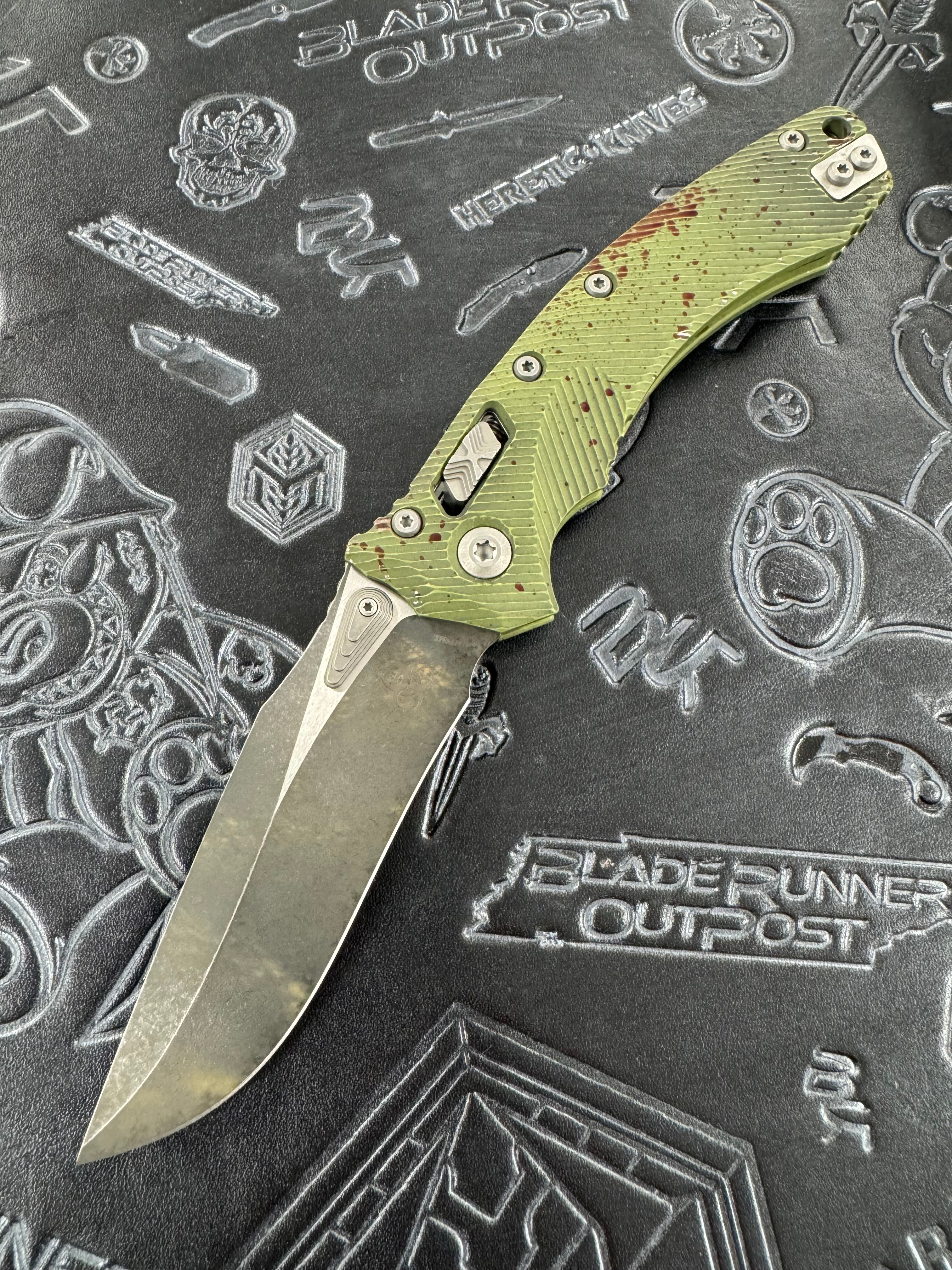 Microtech Amphibian RAM LOK Outbreak Fluted Aluminum w/ M390MK 137RL-1 FLOBS