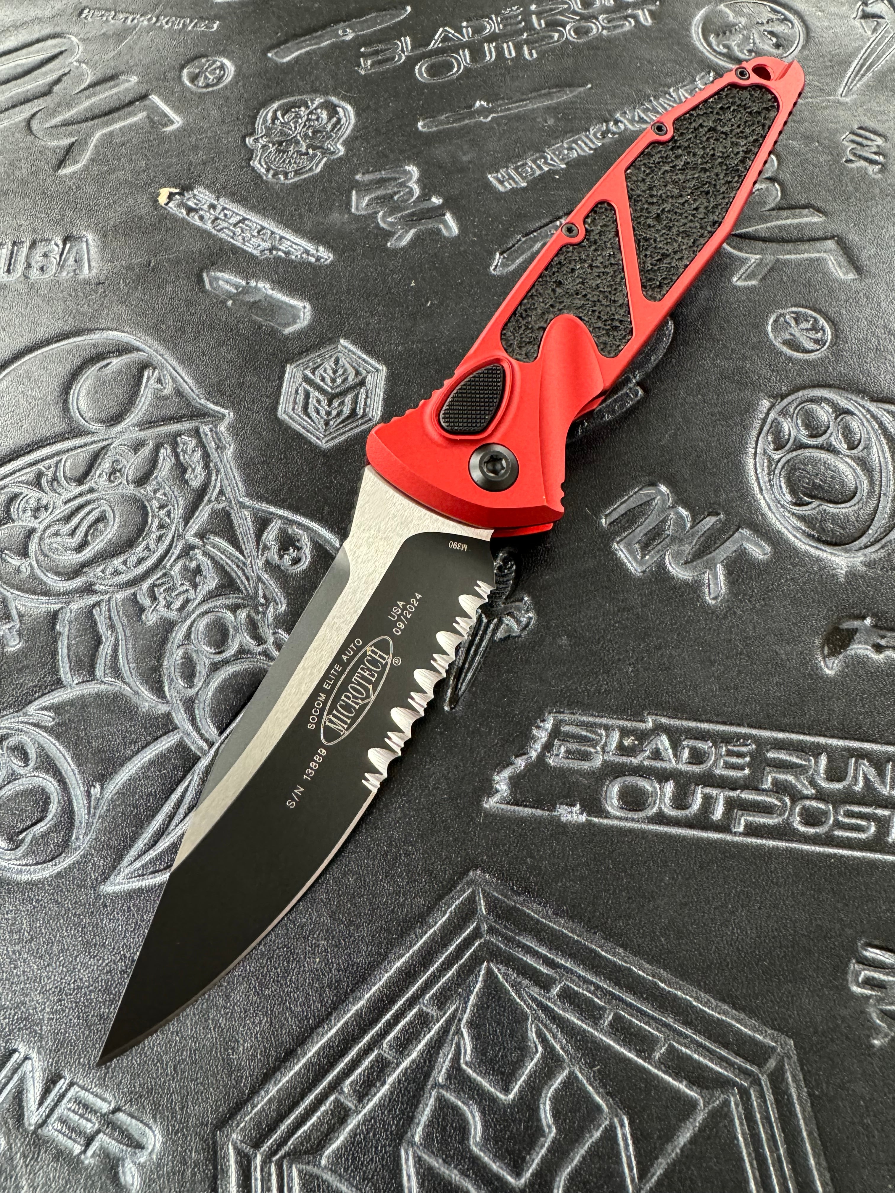 Microtech Socom Elite Auto Red Handles w/ S/E Black Partial Serrated 160A-2 RD