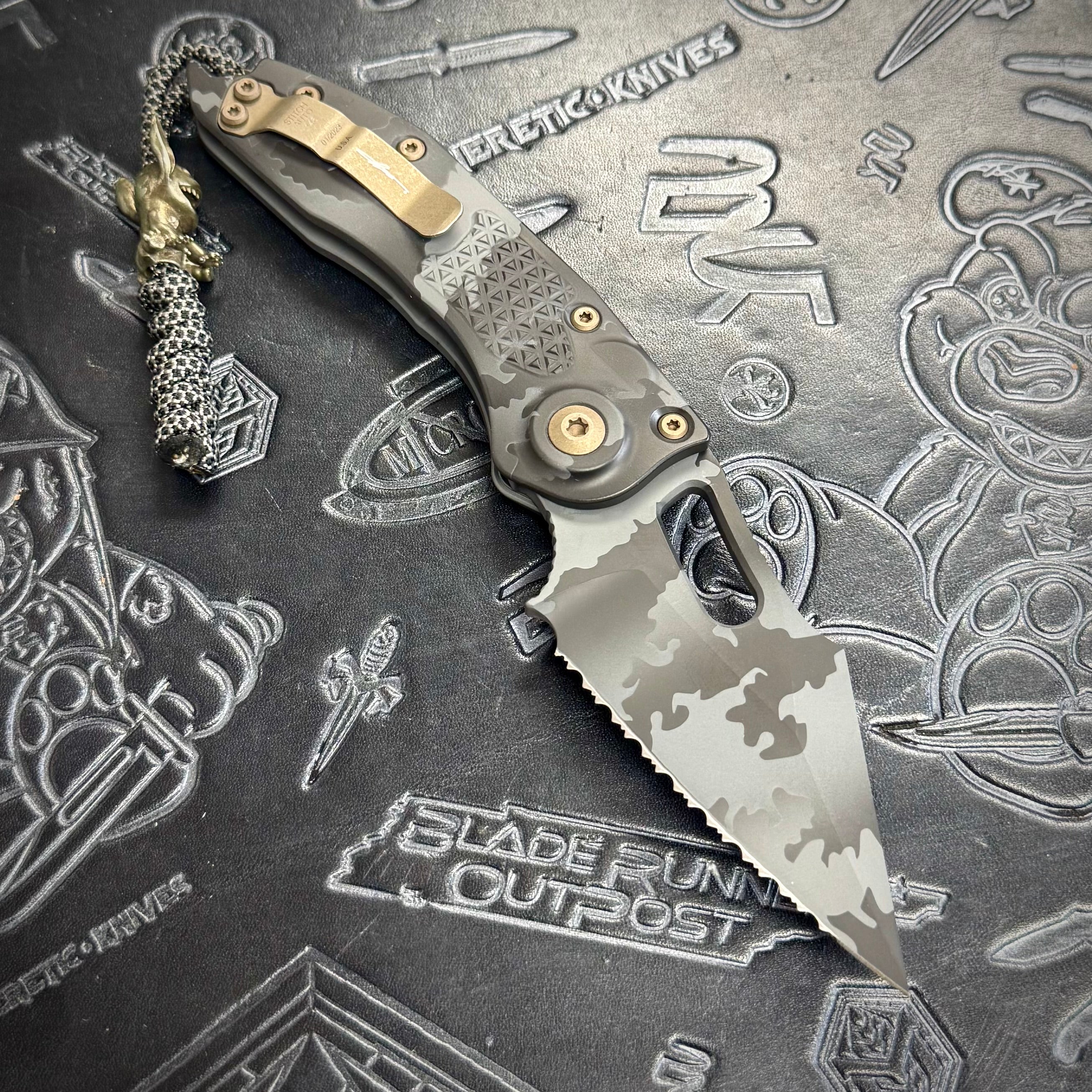 Microtech Stitch Auto - Urban Camo - Full Serrated 169-3 UCS
