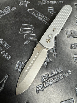 Protech PDW Invictus Auto Blade Show ATL Grey Handle Auto Magnacut Stonewash /120