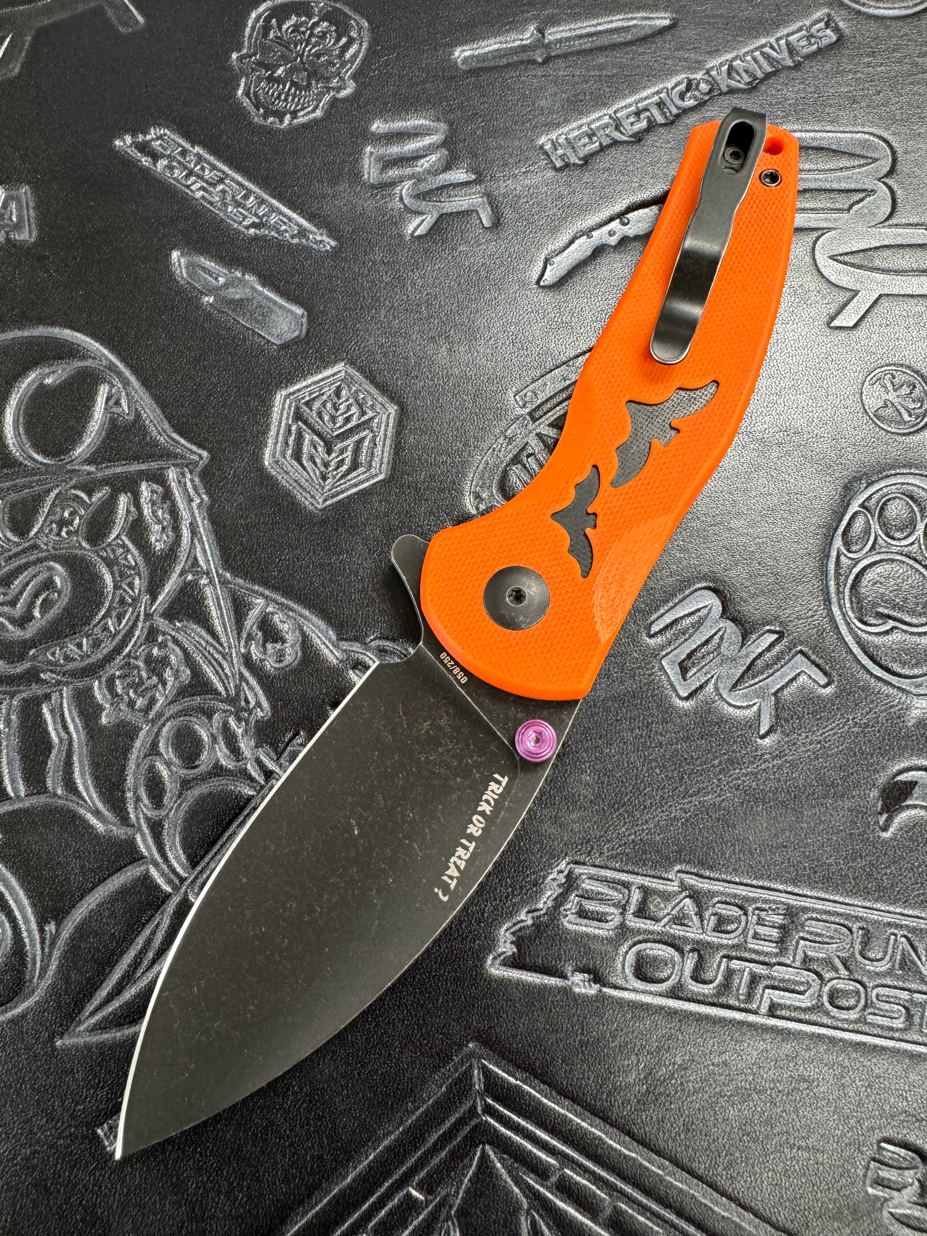Kizer Mini Grouper Halloween Edition Nitro V Button Lock
