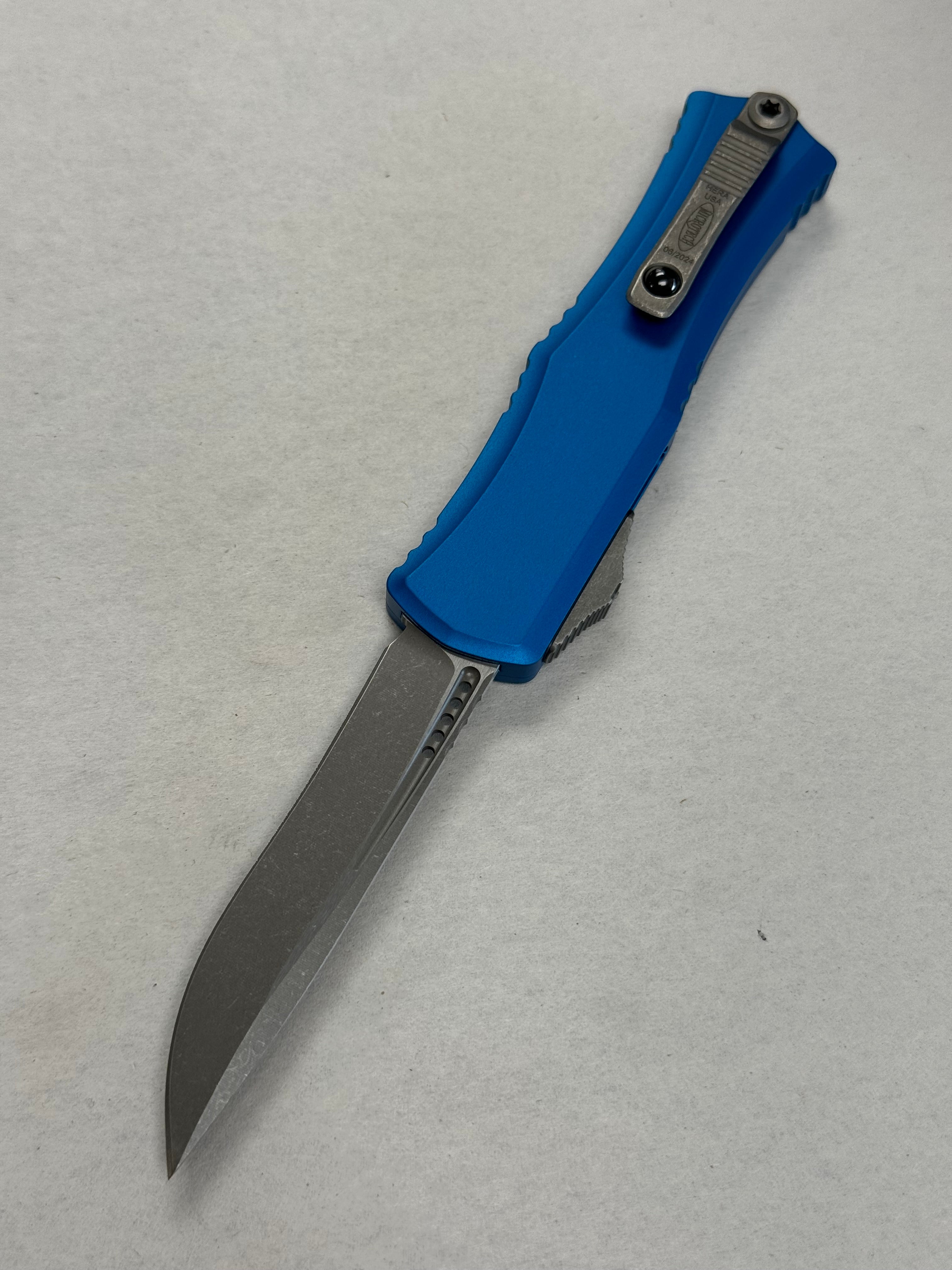Microtech Knives Mini Hera Apocalyptic Recurve M390MK w/ Blue Handle 1705M-10 APBL