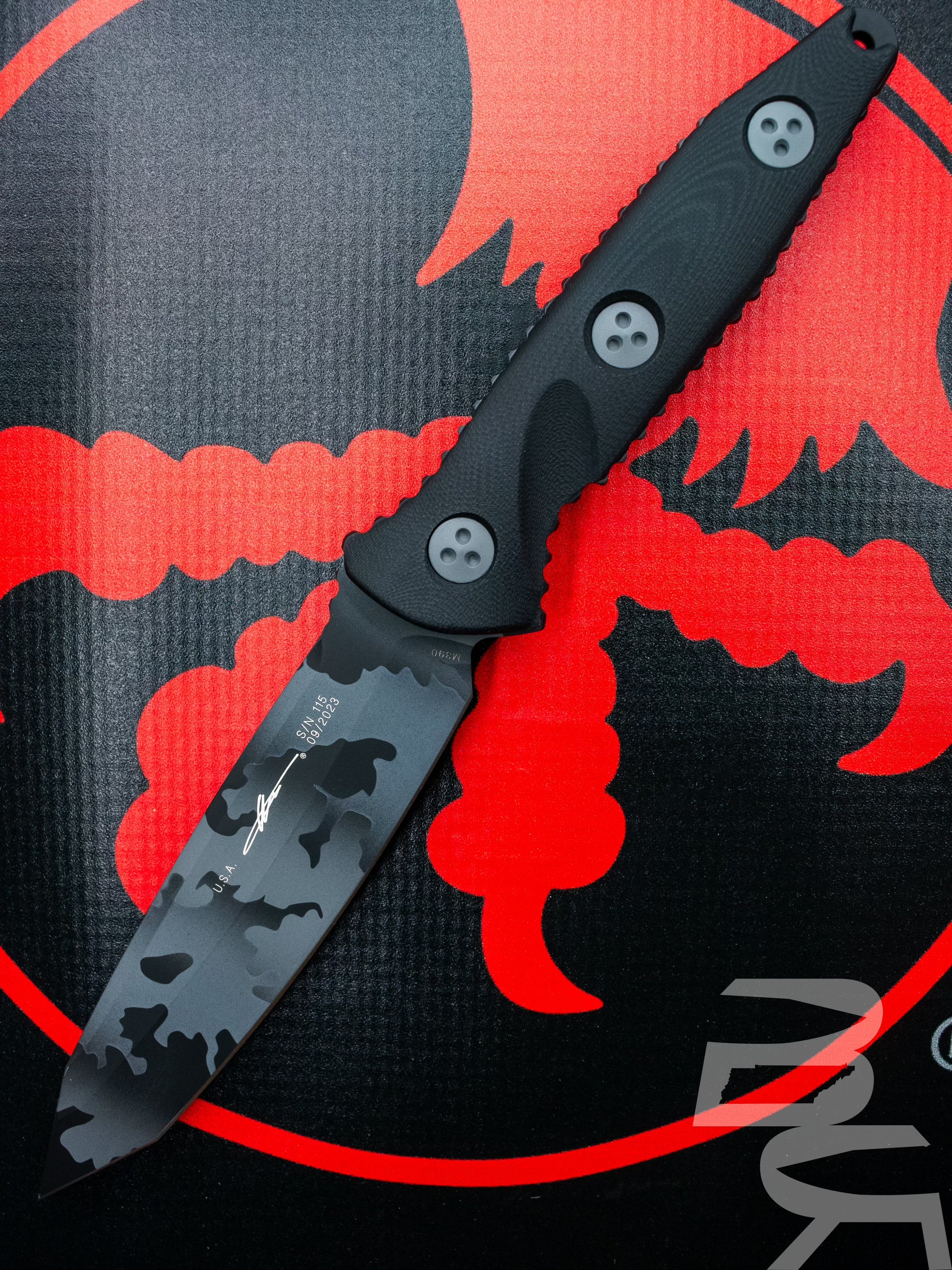 Microtech Socom Alpha Tanto Urban Camo Standard Signature Series 114-1UCS