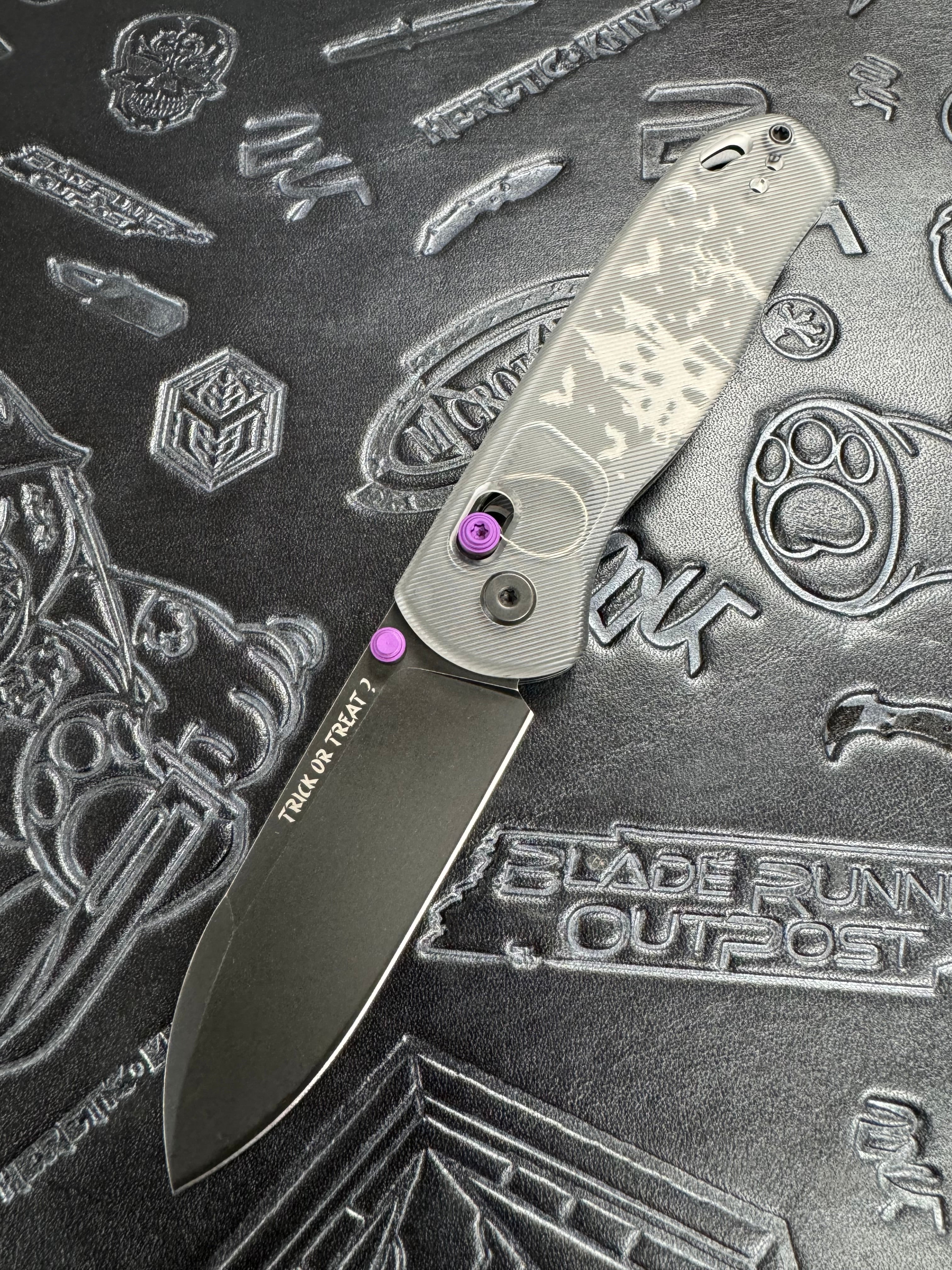Kizer Drop Bear Acrylic Halloween Edition Clutch Lock Nitro V