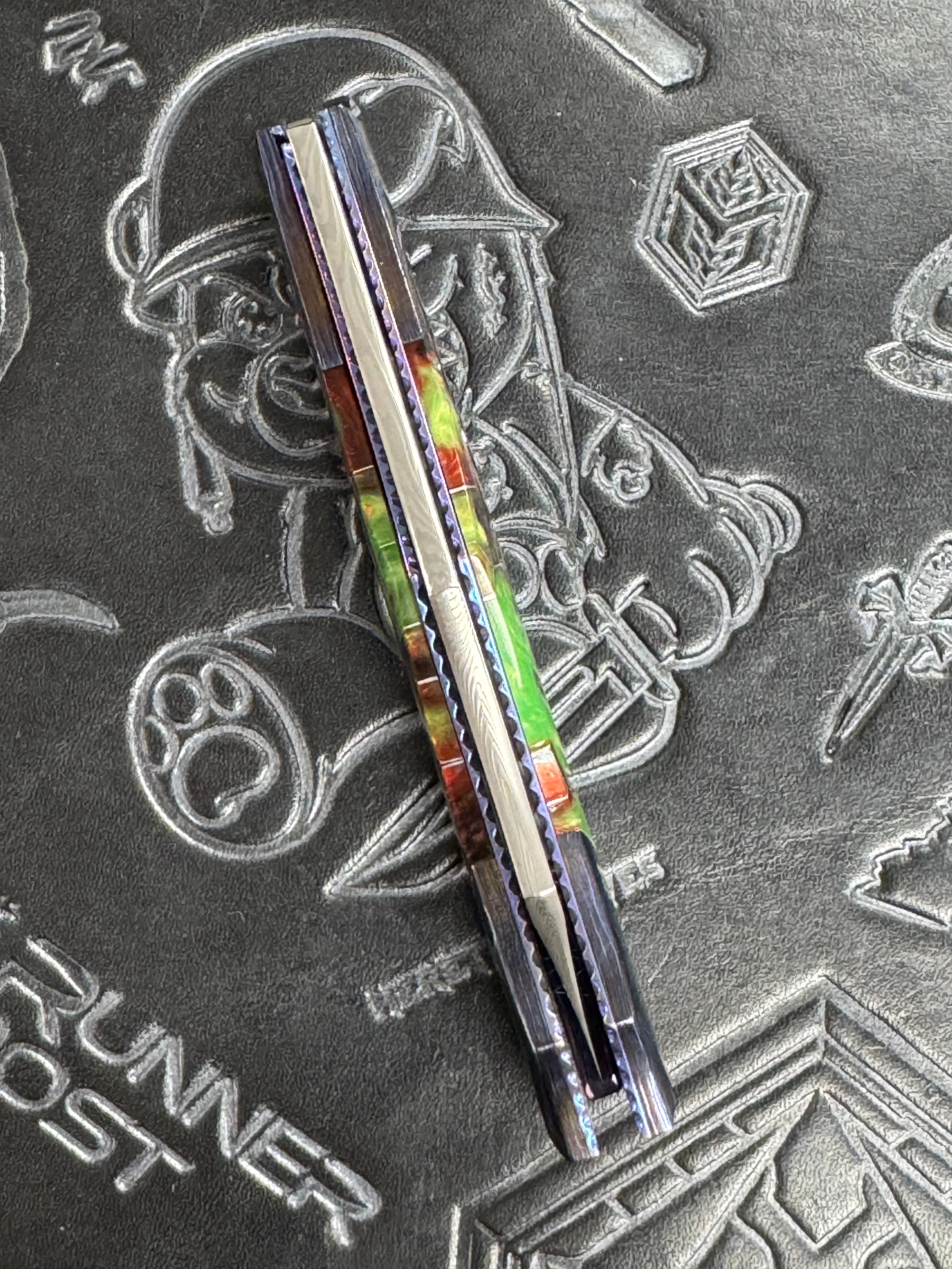 Valloton Executioner Damasteel Grosserosen Pattern Voodoo Resin Black Dragon Fire Timascus Collars