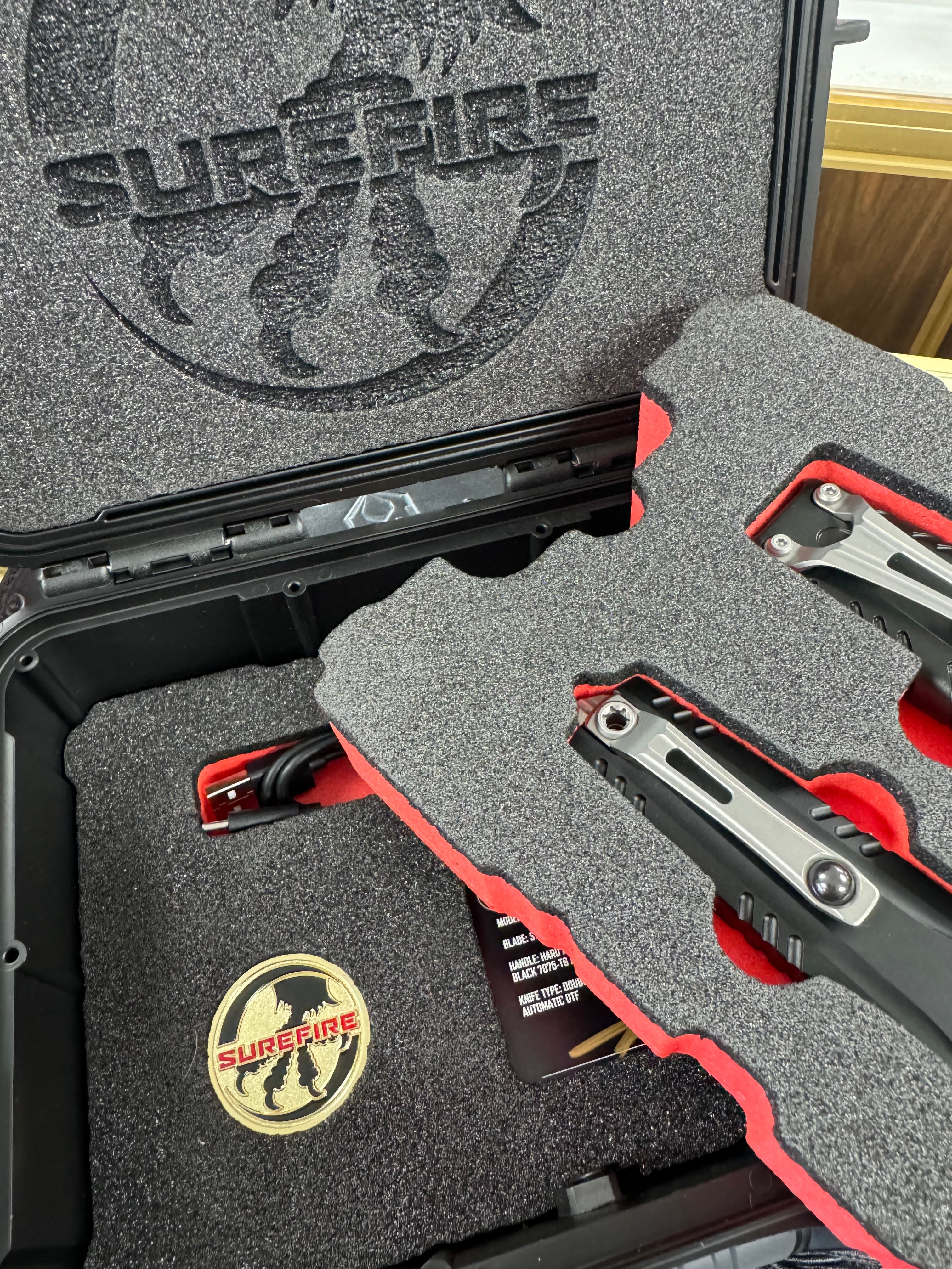 Microtech Luminary & Surefire Stiletto Pro II Set 1270-10 SET Debut of Zero Blade Play!