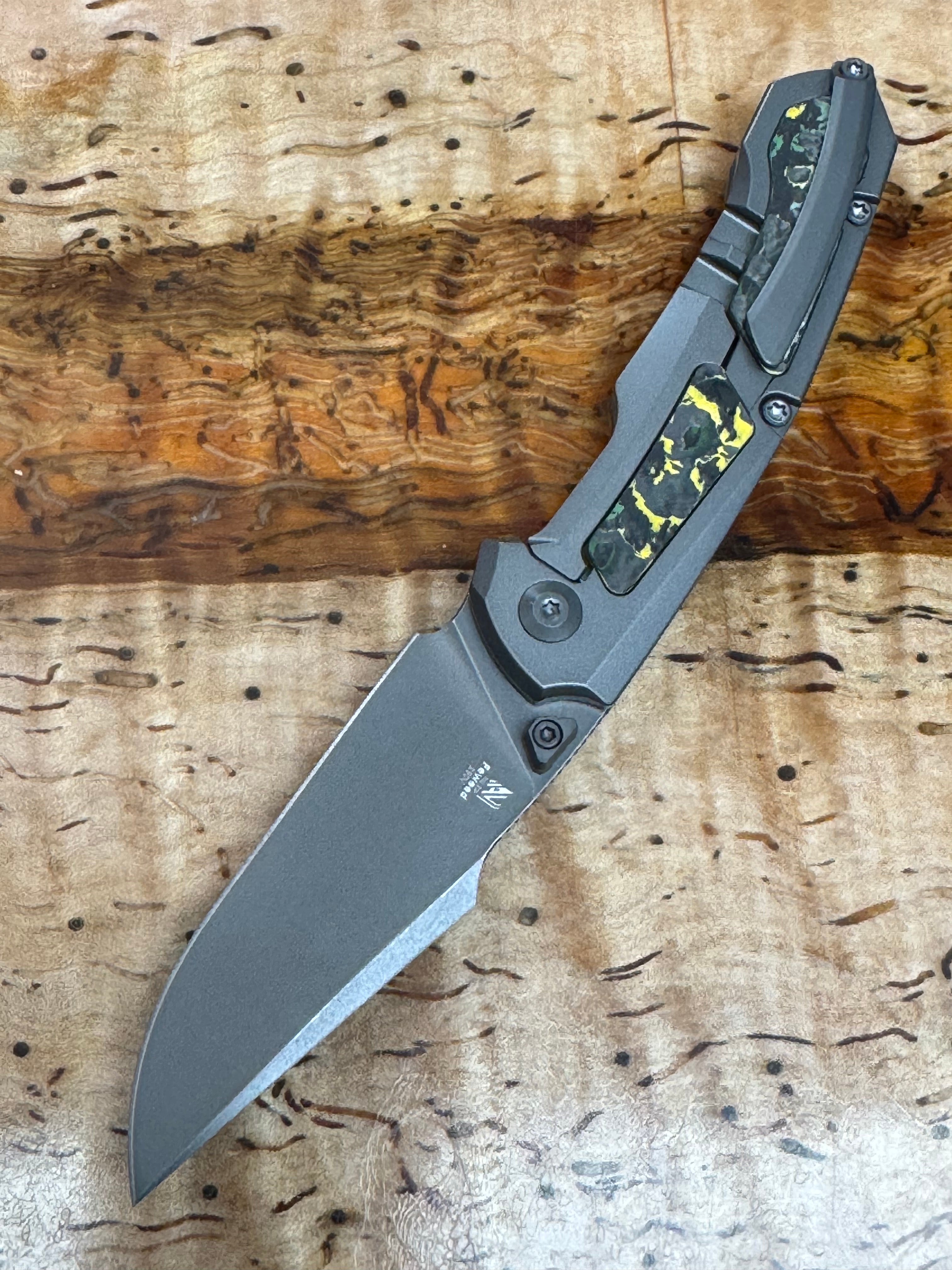 Kizer Feweed S90V TITANIUM+ FAT CARBON（TOXIC STORM）| KI3694A2