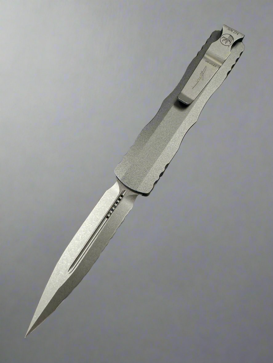 Pre Owned Like New Microtech Dirac Shadow D/E DLC Full Serrated Black 225-3DLCTSH