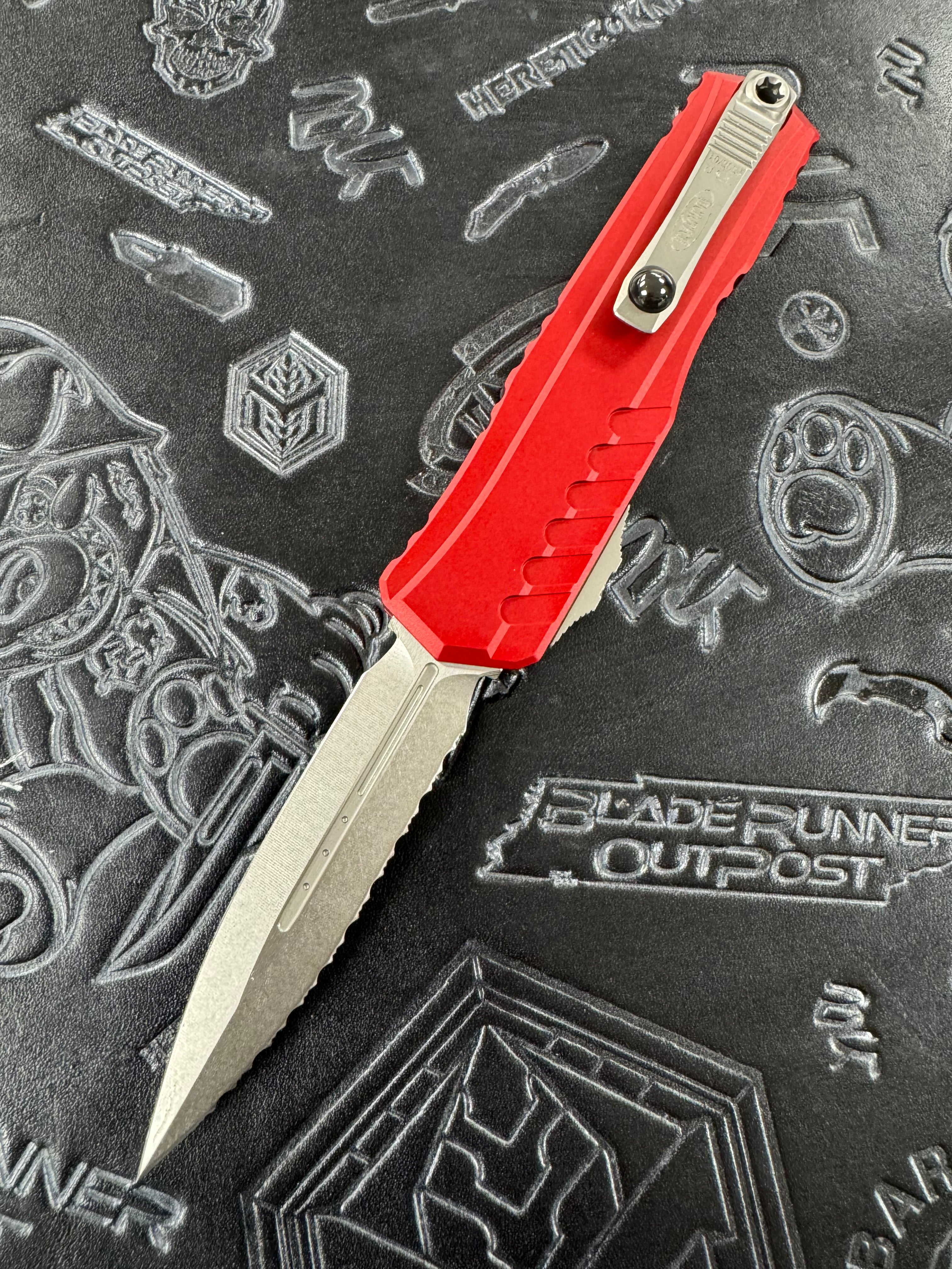 Microtech Cypher II D/E Full Serrated Stonewash w/ Red Handle 1242-12 RD