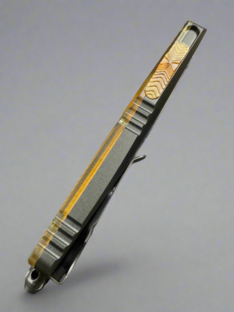Microtech Combat Troodon DLC Hellhound w/ Fluted Ultem Top/Button 219-1DLCTULS