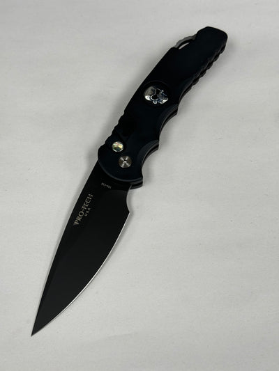 Pro-Tech Protech TR-4 Auto Black Skull Handle w/ Safety & DLC 154CM TR-4.70