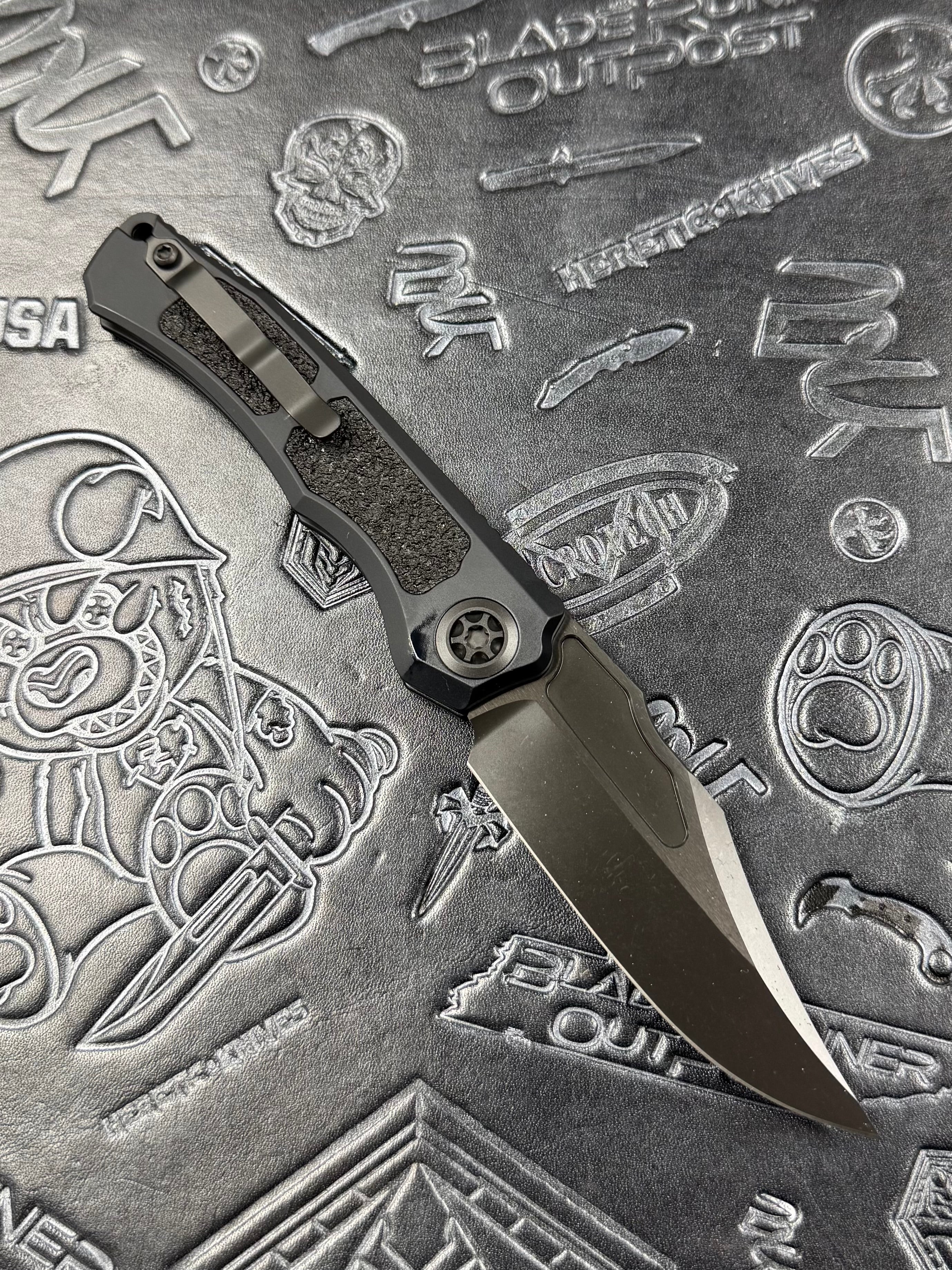 Heretic Knives Wraith Auto V4 w/ Black Handle & DLC Bowie MagnaCut Blade H002-6A-BLK