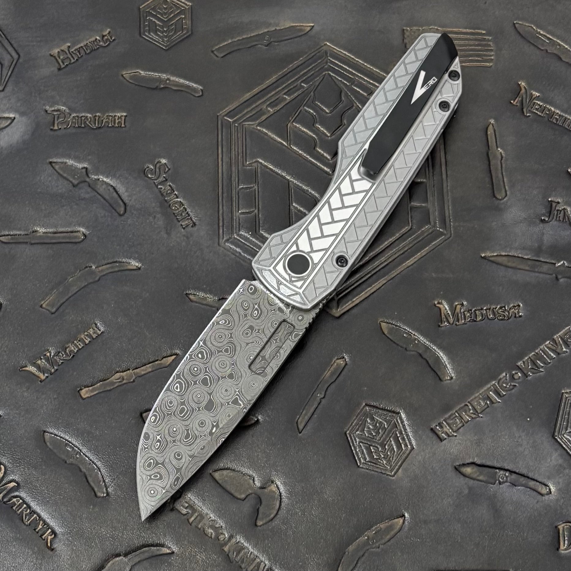 Pro-Tech Vero Synapse Auto - 2-Tone Blasted/Tumbled Stainless Steel w/ Abalone Button - Chad Nichols Raindrop Damascus - 2026 Synapse 2 Custom 002