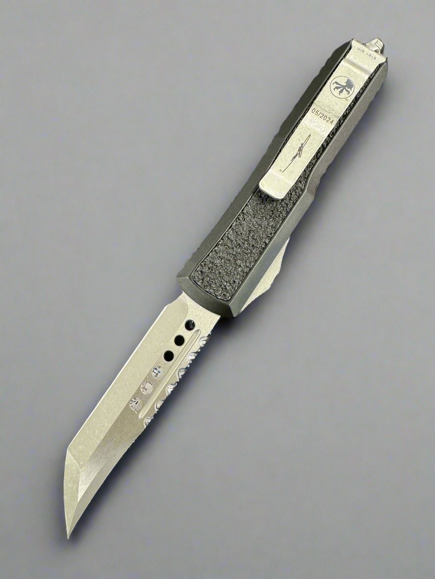 Microtech Daytona Hellhound Apocalyptic Standard Signature Series 126H-10 APS