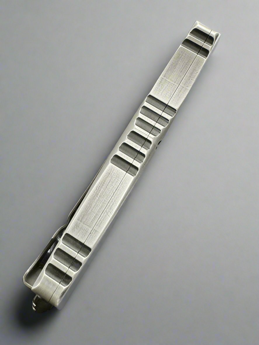 Pre Owned VGC Microtech Combat Troodon D/E Beskar Standard Lasered Limited Edition 142-1 MD