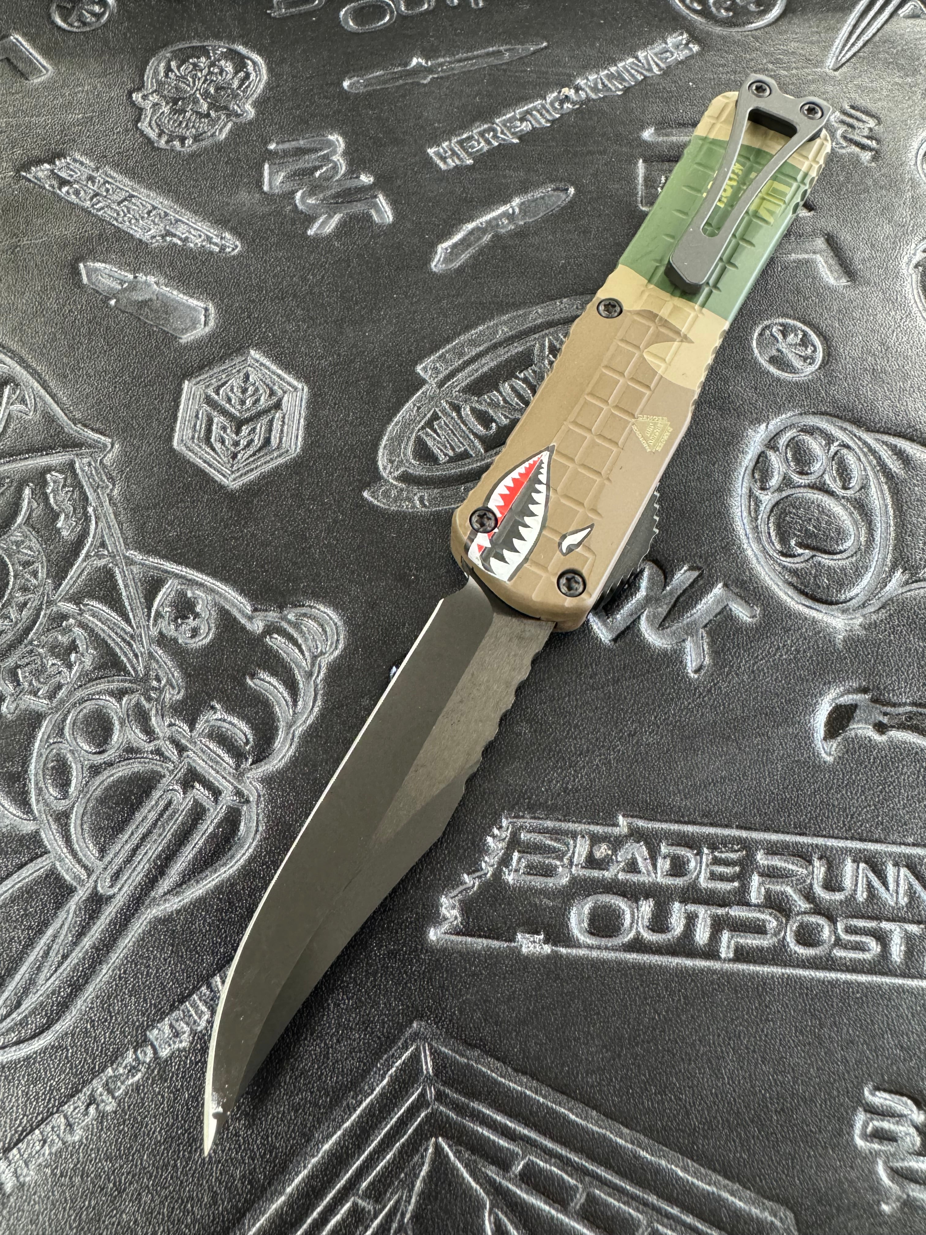 Heretic Knives Manticore E A10 Warthog Cerakote Grenade Grip w/ DLC Bowie MagnaCut H026BF-6A-A10