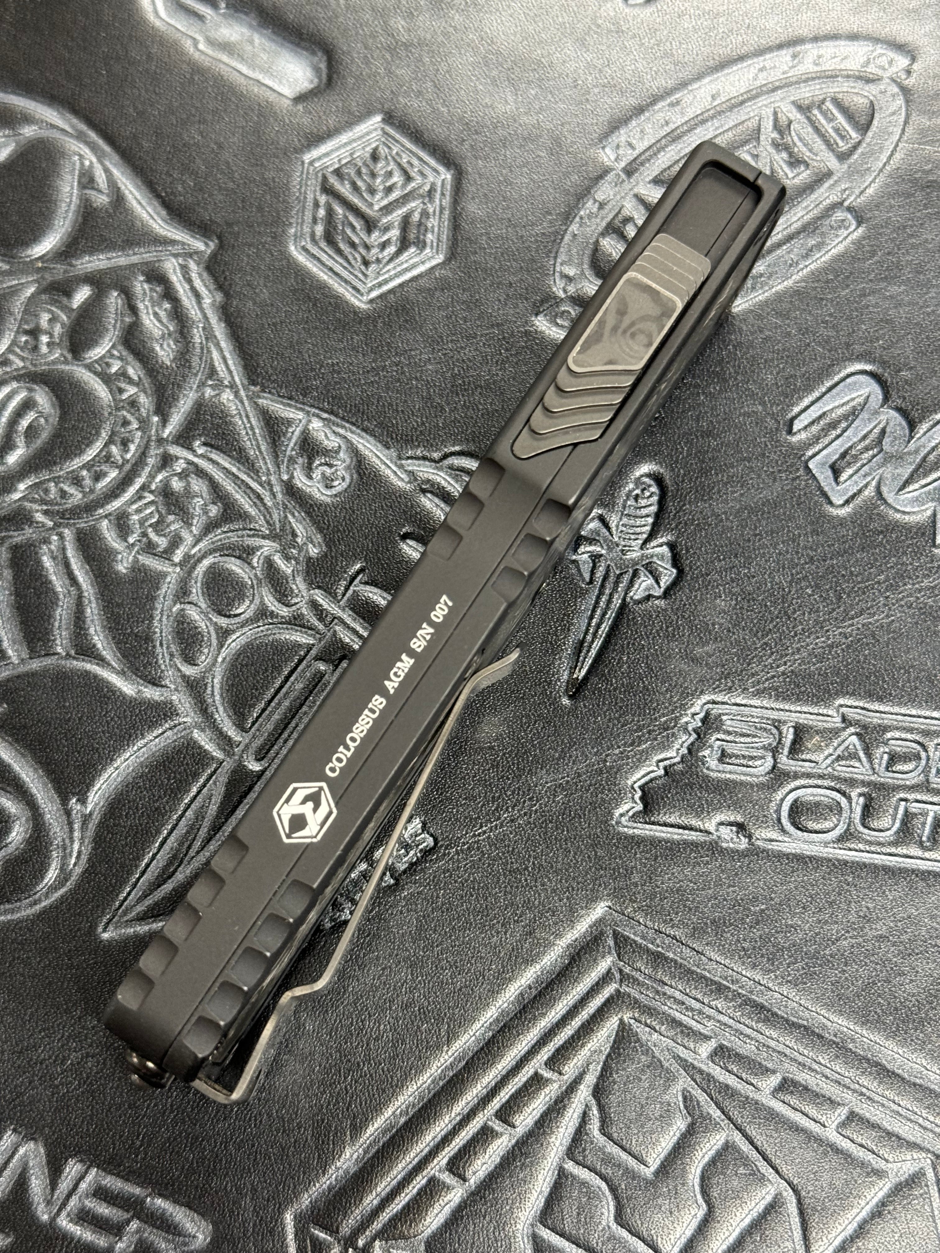 Pre Owned Heretic Knives Colossus Fat Carbon & Baker Forge Damascus Recurve