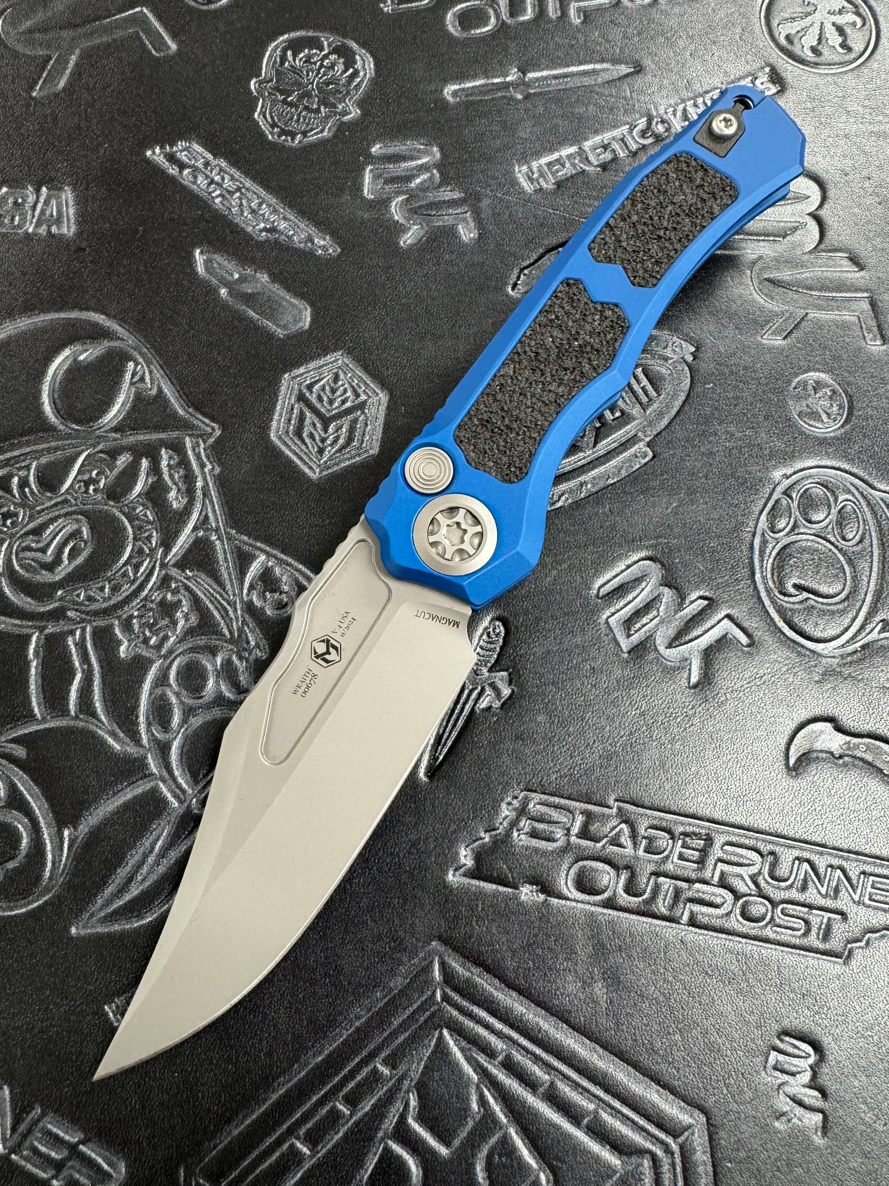 Heretic Knives Wraith Auto V4 Blue Handle w/ Grip Inlays & Bead Blast Bowie MagnaCut Blade H002-3A-BLU