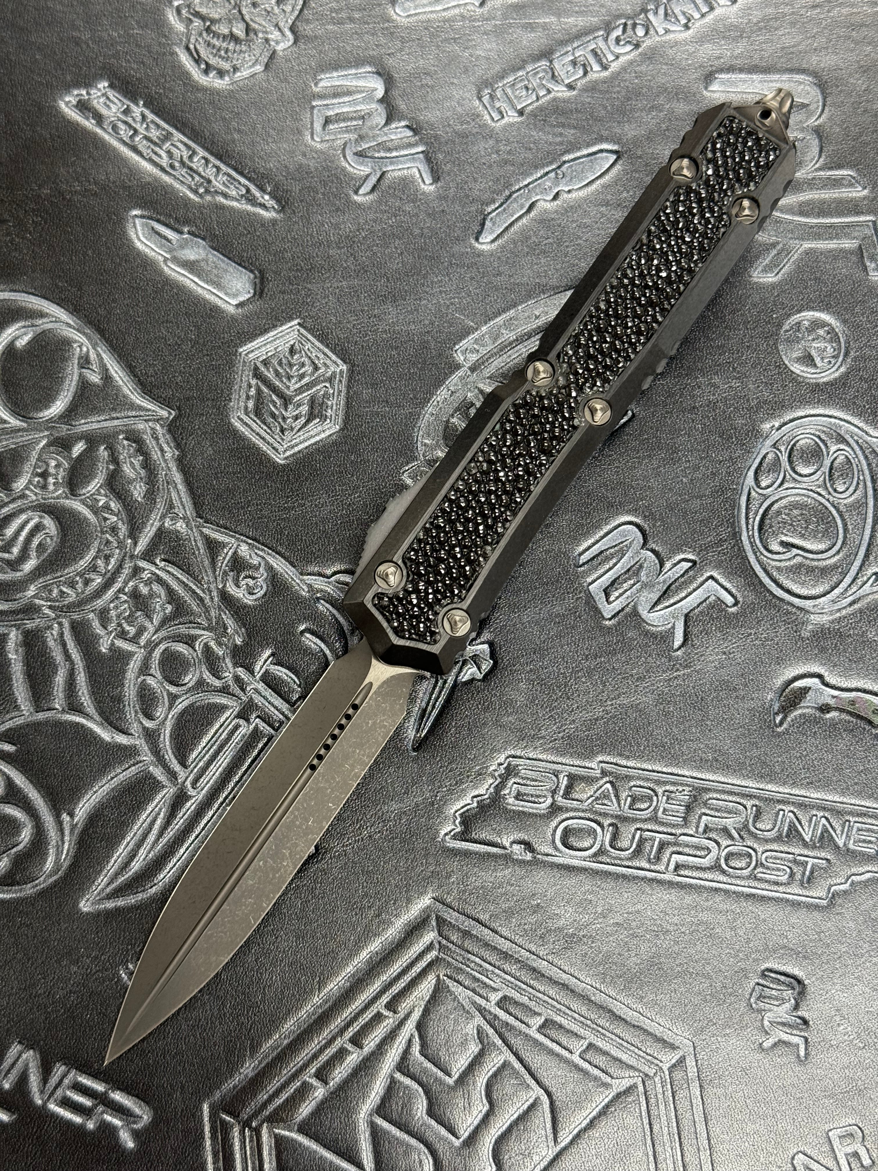 Pre Owned Marfione Makora DLC Apocalyptic D/E & Hefted Alloy Handle w/ Stingray Inlays & DLC Ringed Hardware