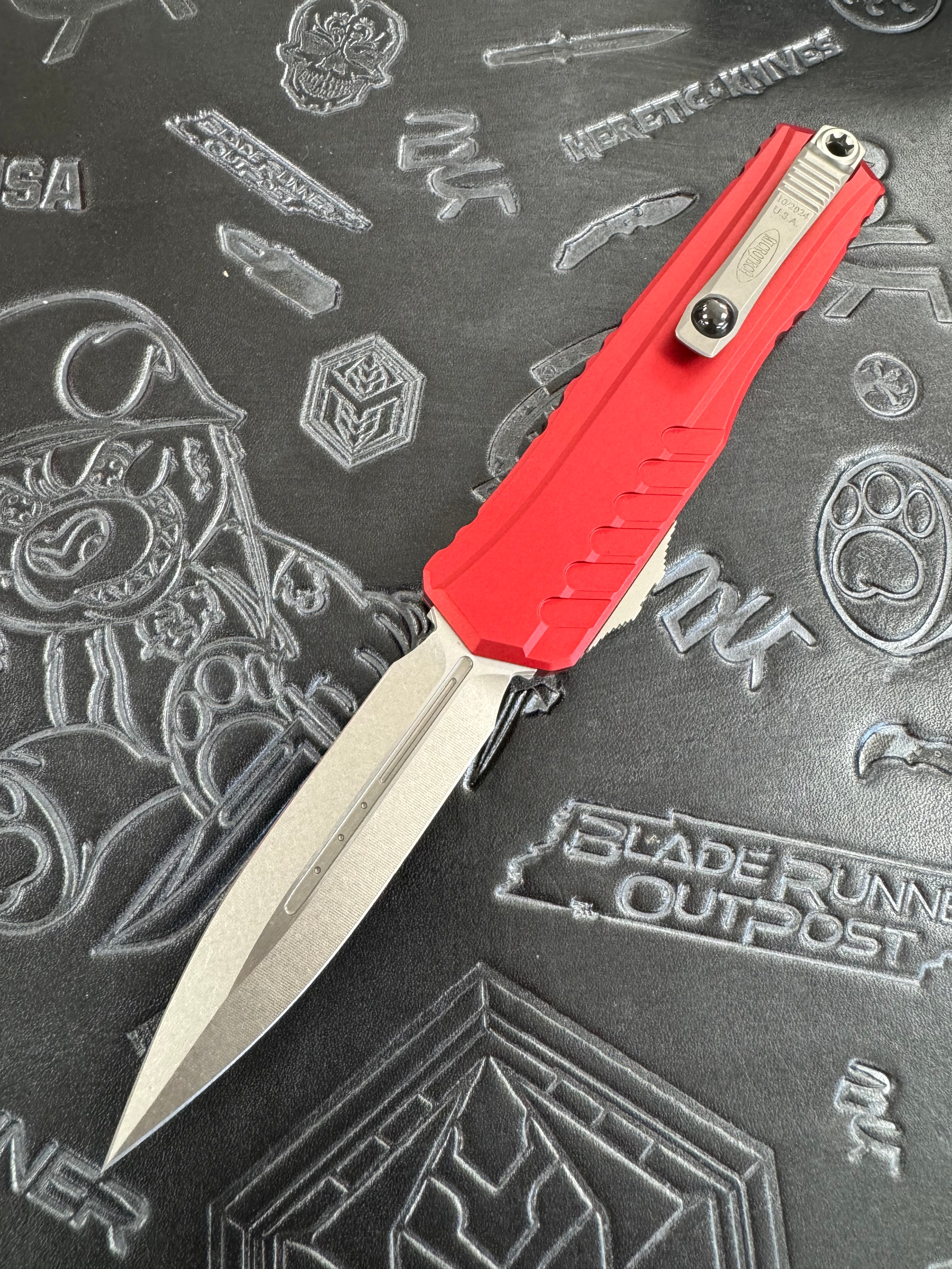 Microtech Cypher II D/E Stonewash w/ Red Handle 1242-10 RD