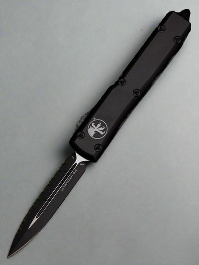 Microtech 122-3T Ultratech D/E - Black Handle - Full Serrations - Black Blade