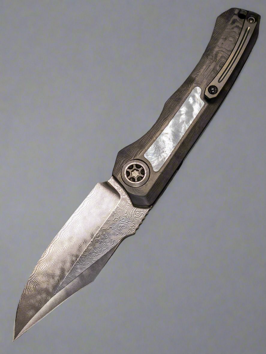 Pre Owned Heretic Wraith Auto Custom Fat Carbon Mother of Pearl, HG Vegas Forge Damascus Bowie w DLC Accents