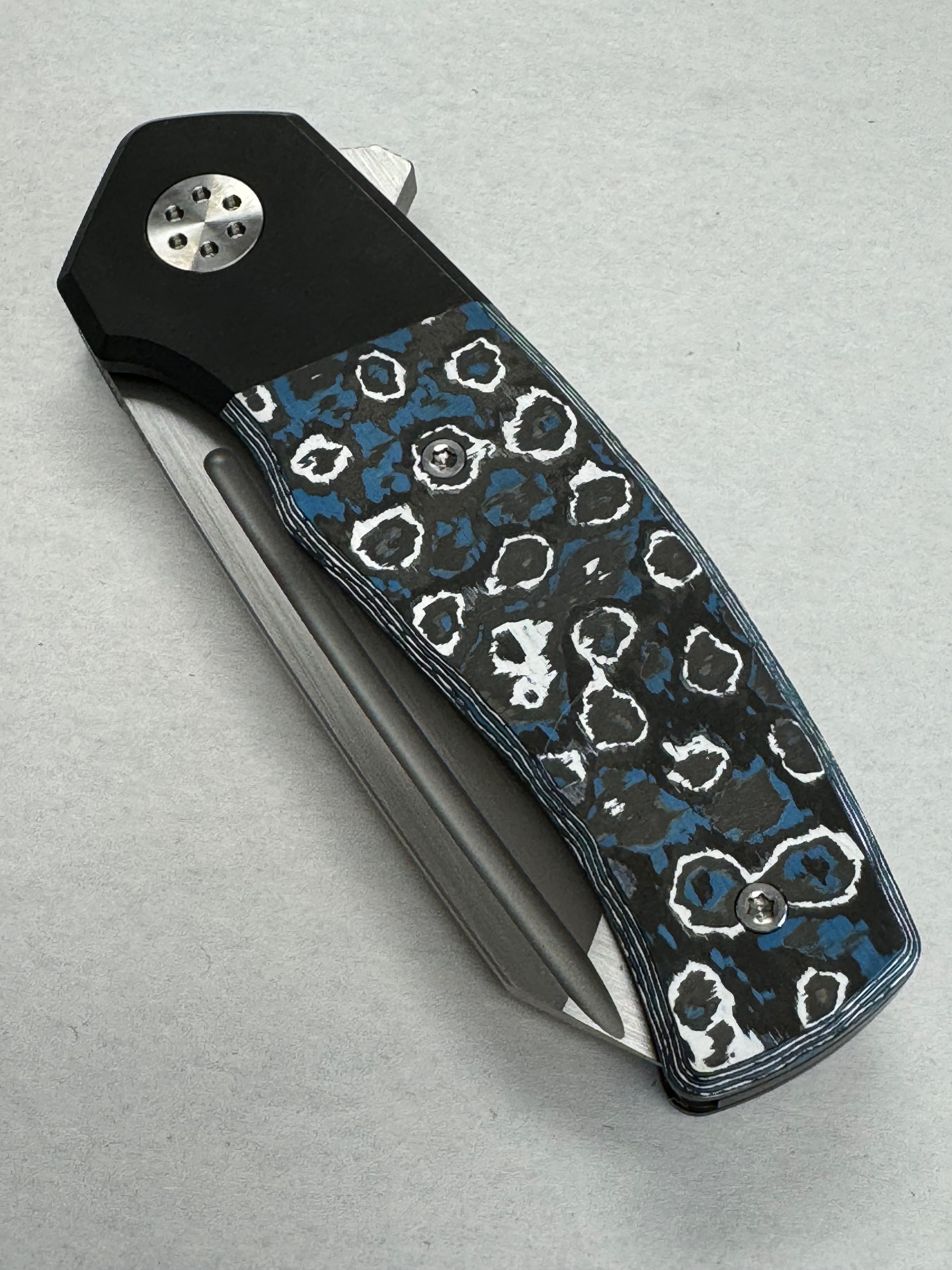 Beans Blade Mini Warrior Folder - Artic Blue Frost Carbon Fiber, Satin M390 BROP Exclusive