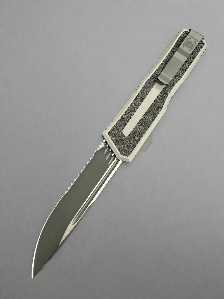 MICROTECH SCARAB 2 2024- SINGLE EDGE- NATURAL CLEAR FINISHED HANDLE- BLACK Partial Serrated EDGE BLADE - Scarab II - 1278-2 NC