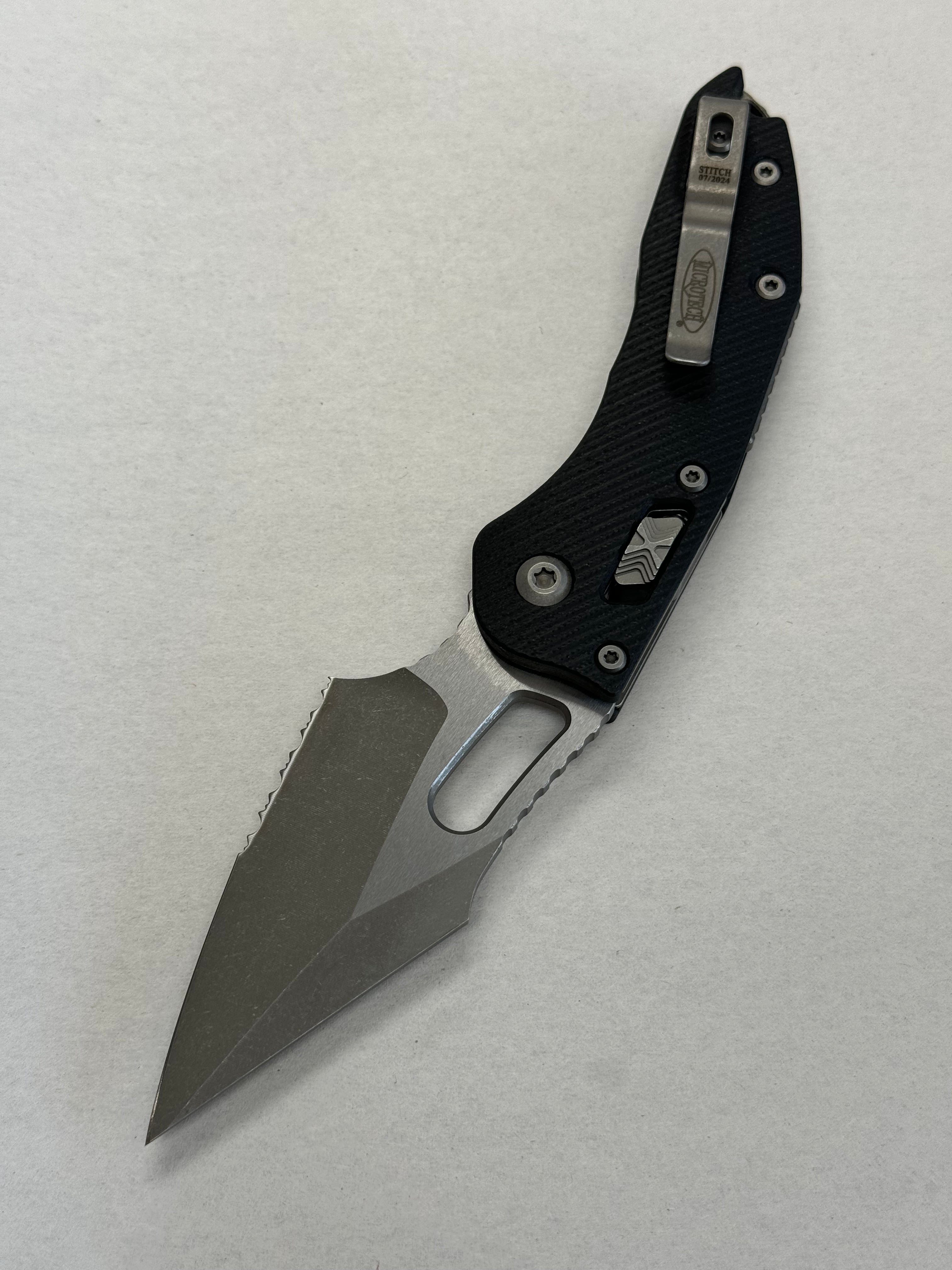 Microtech Knives Manual Stitch RAM LOK Fluted Black G-10 & Partial Serrated M390MK Apocalyptic Standard 169RL-11 APFLGTBK