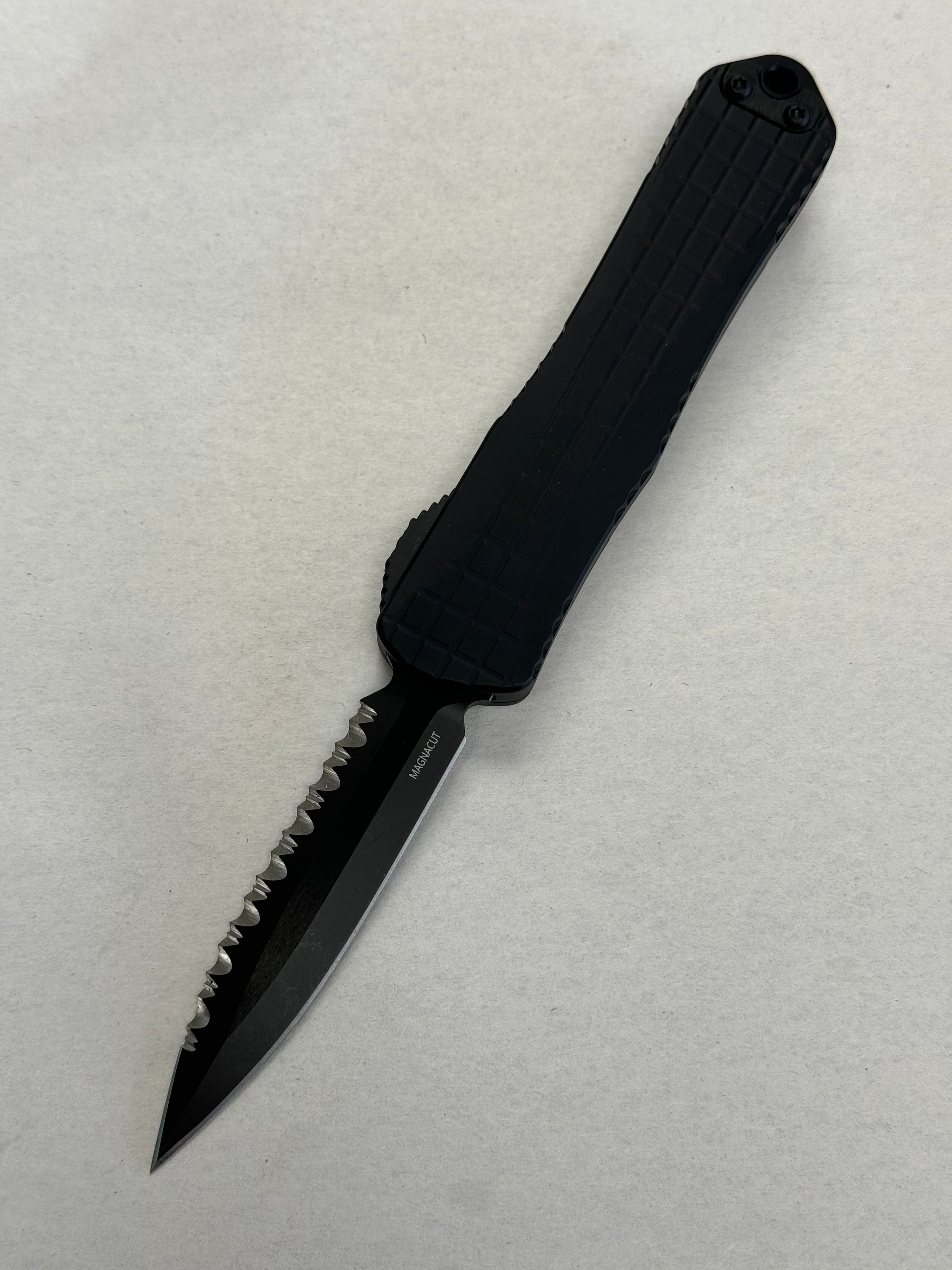 Heretic Knives Manticore E Black Tactical Grenade Grip w/ DLC Full Serrated D/E MagnaCut H028F-6C-T