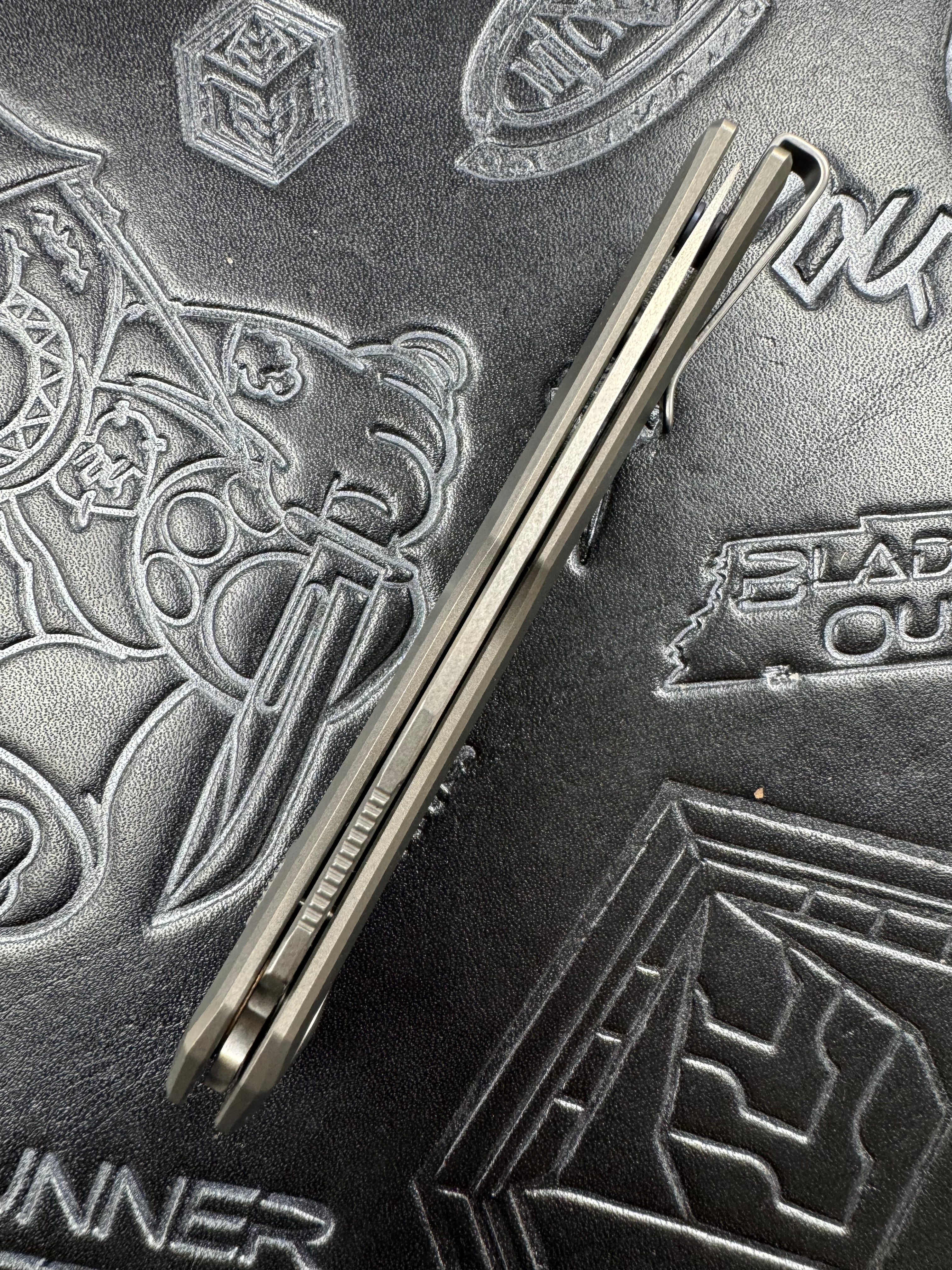 Zero Tolerance 0556 MagnaCut Automatic Knife Titanium/Carbon Fiber (3.4" Satin)