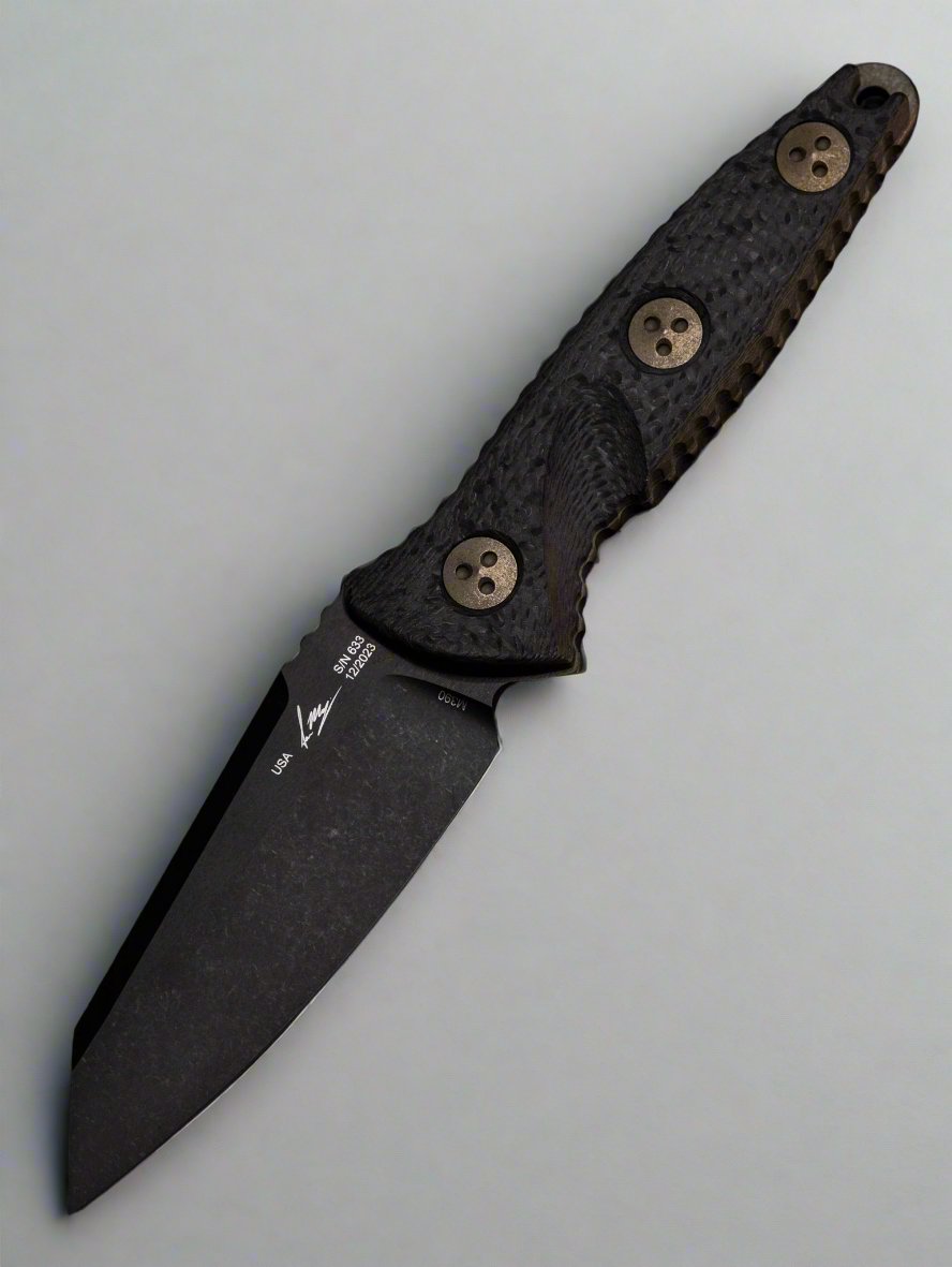 Microtech 93M-1DLCCFS Socom Alpha Mini Warcom - Carbon Fiber - Black DLC Blade - Signature Series
