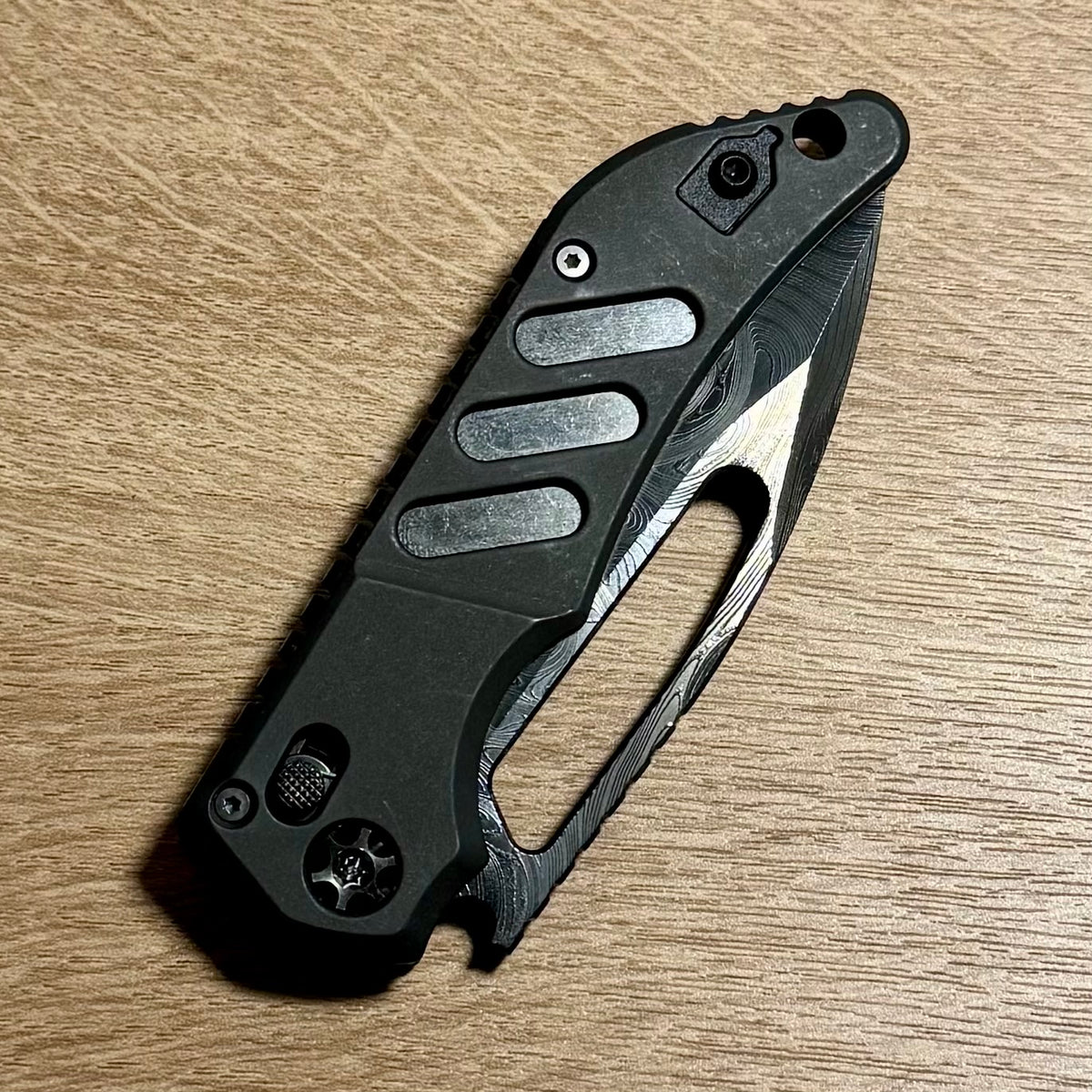 Heretic Koschei Custom - Battleworn DLC Slotted Scales w/ Sculpted DLC Clip & DLC Hardware - DLC Chad Nichols Wavepool Damascus