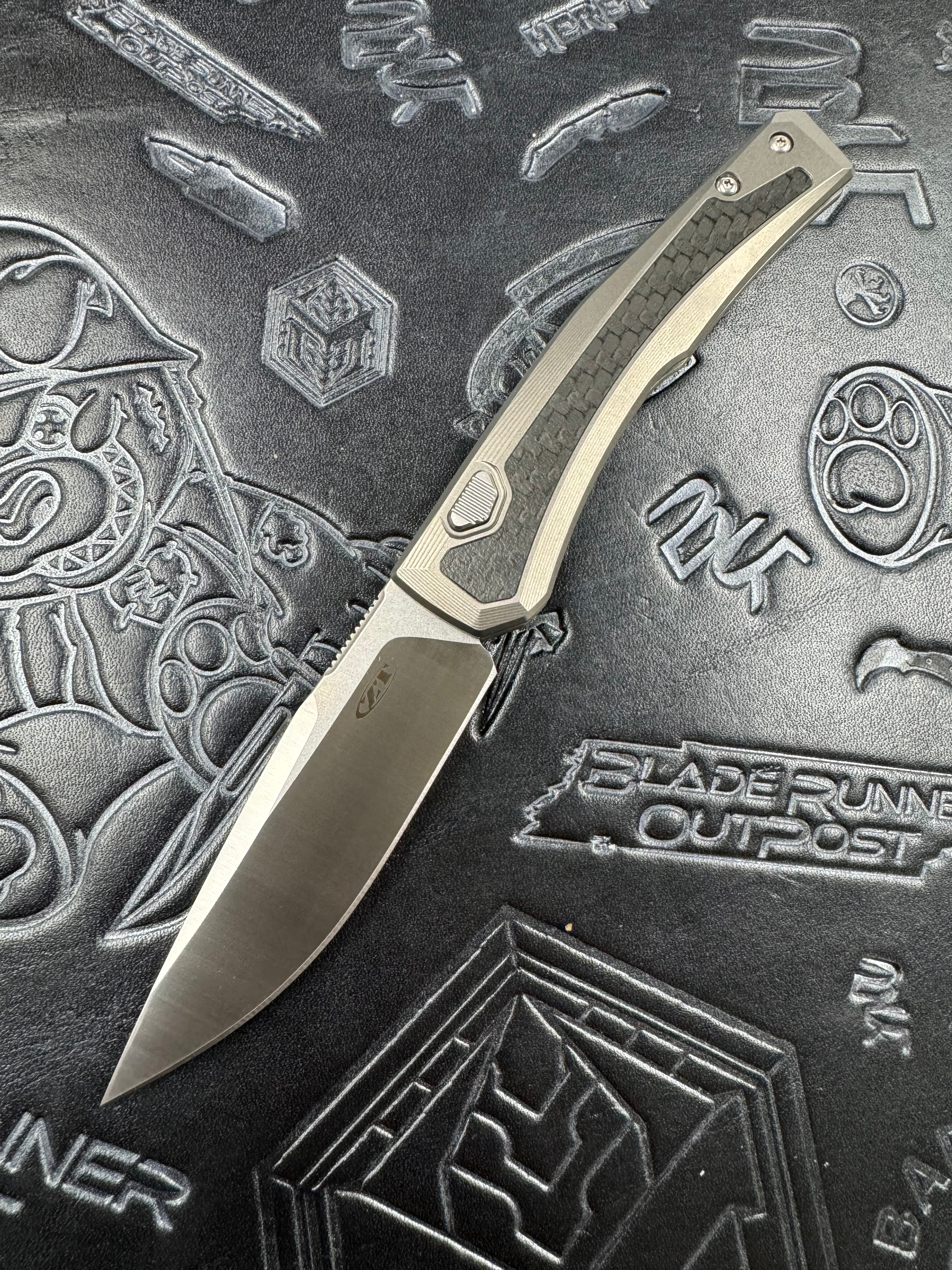 Zero Tolerance 0556 MagnaCut Automatic Knife Titanium/Carbon Fiber (3.4" Satin)