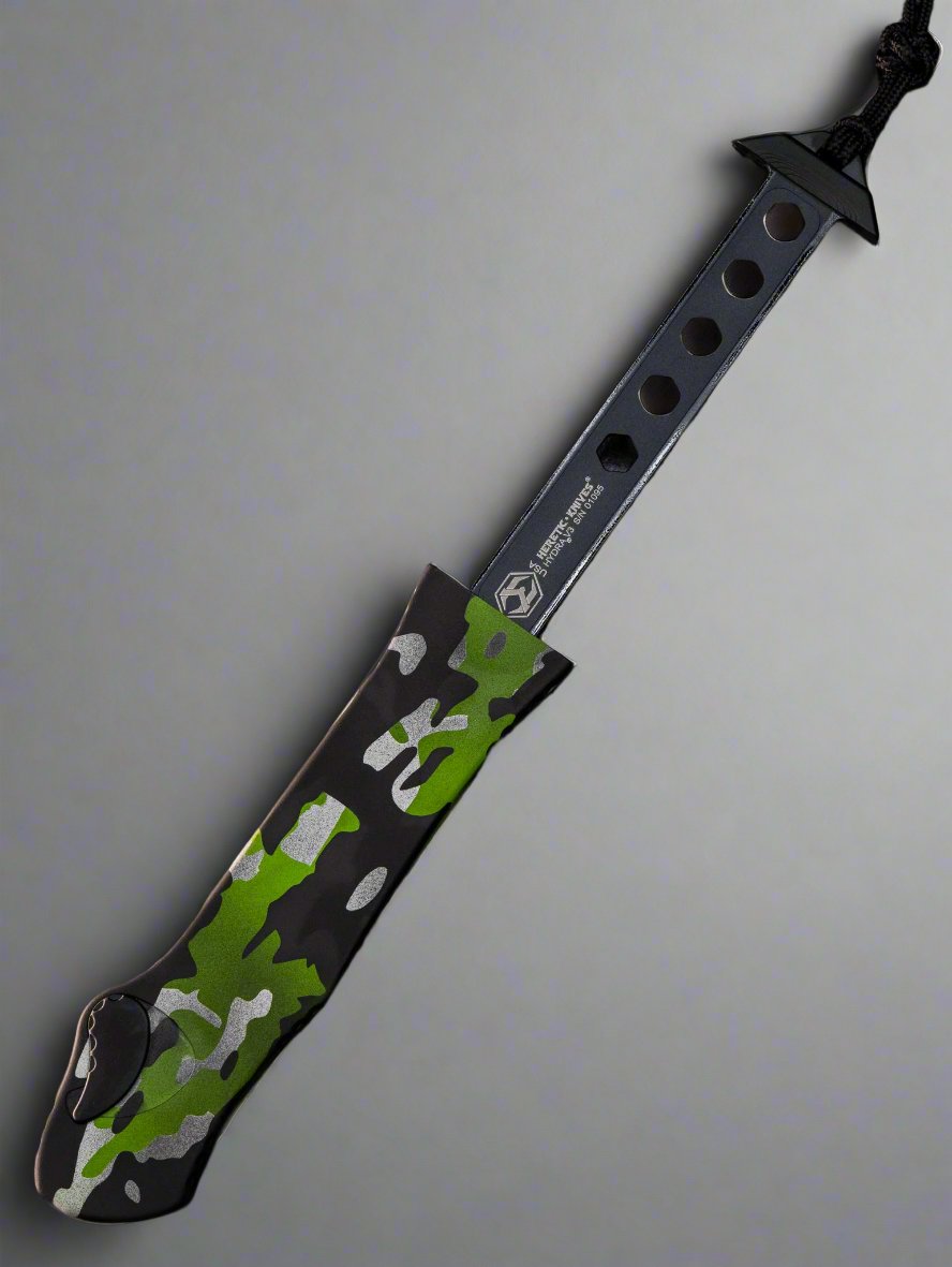 Heretic Hydra V3 Heretic Camo Aluminum Handle & Two Tone Cerakote Tanto Full Serrated MagnaCut H006-10C-HCAMO
