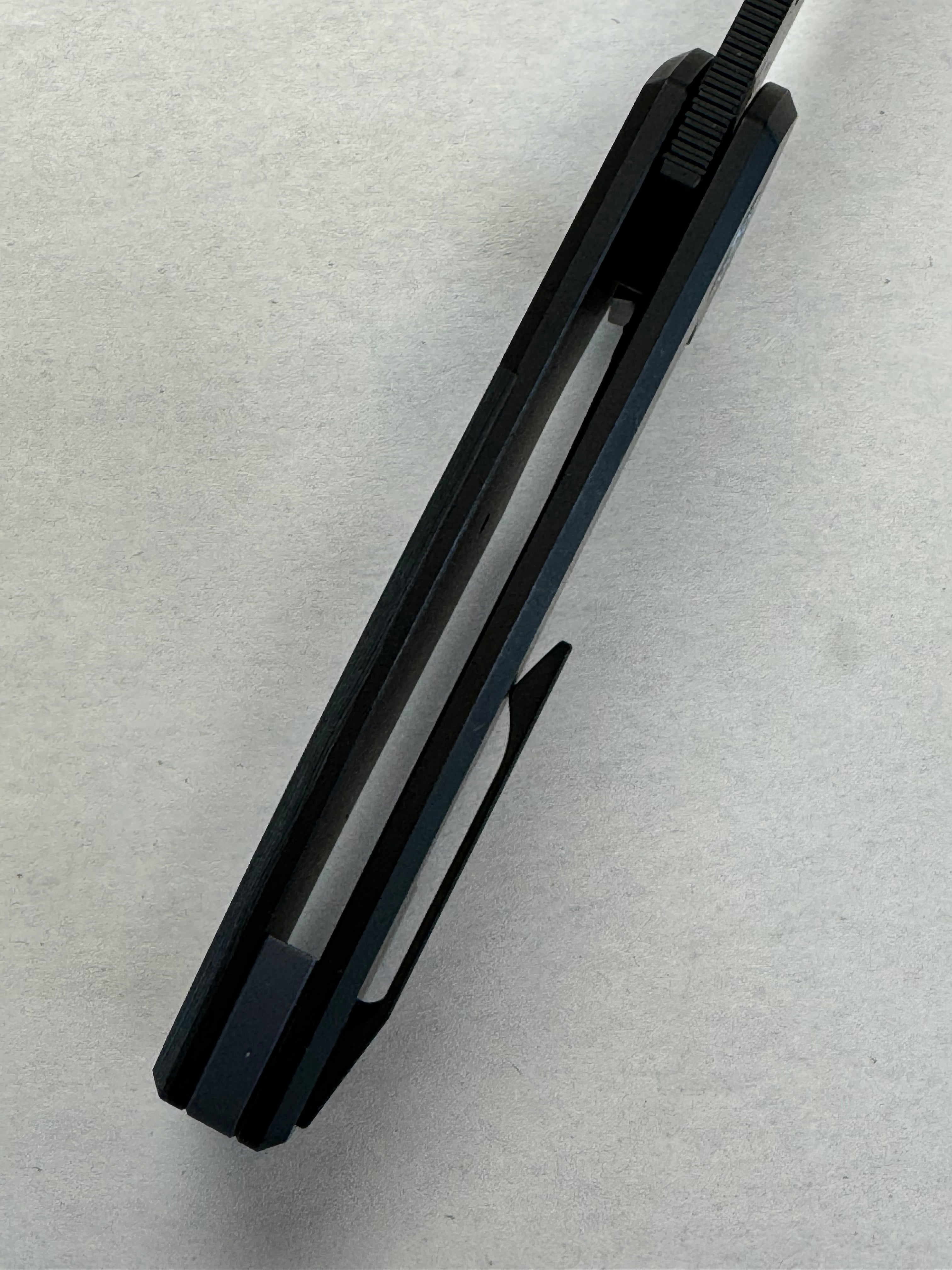 Beans Blades Mini Warrior Folder - Electric Blue Carbon Fiber, Full Serrated PVD M390