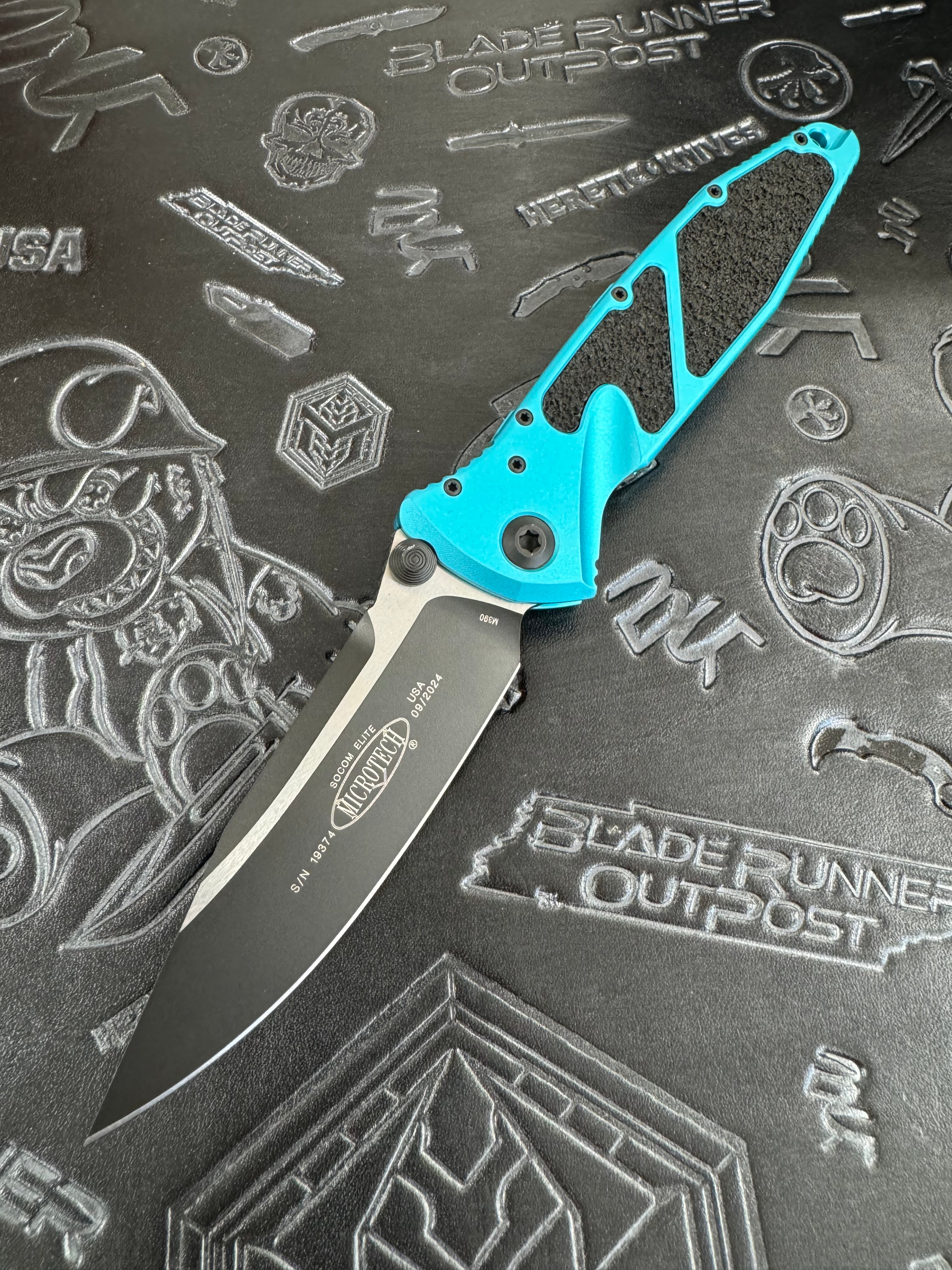 Microtech Socom Elite Manual Black Single Edge w/ Turquoise Handles 160-1 TQ
