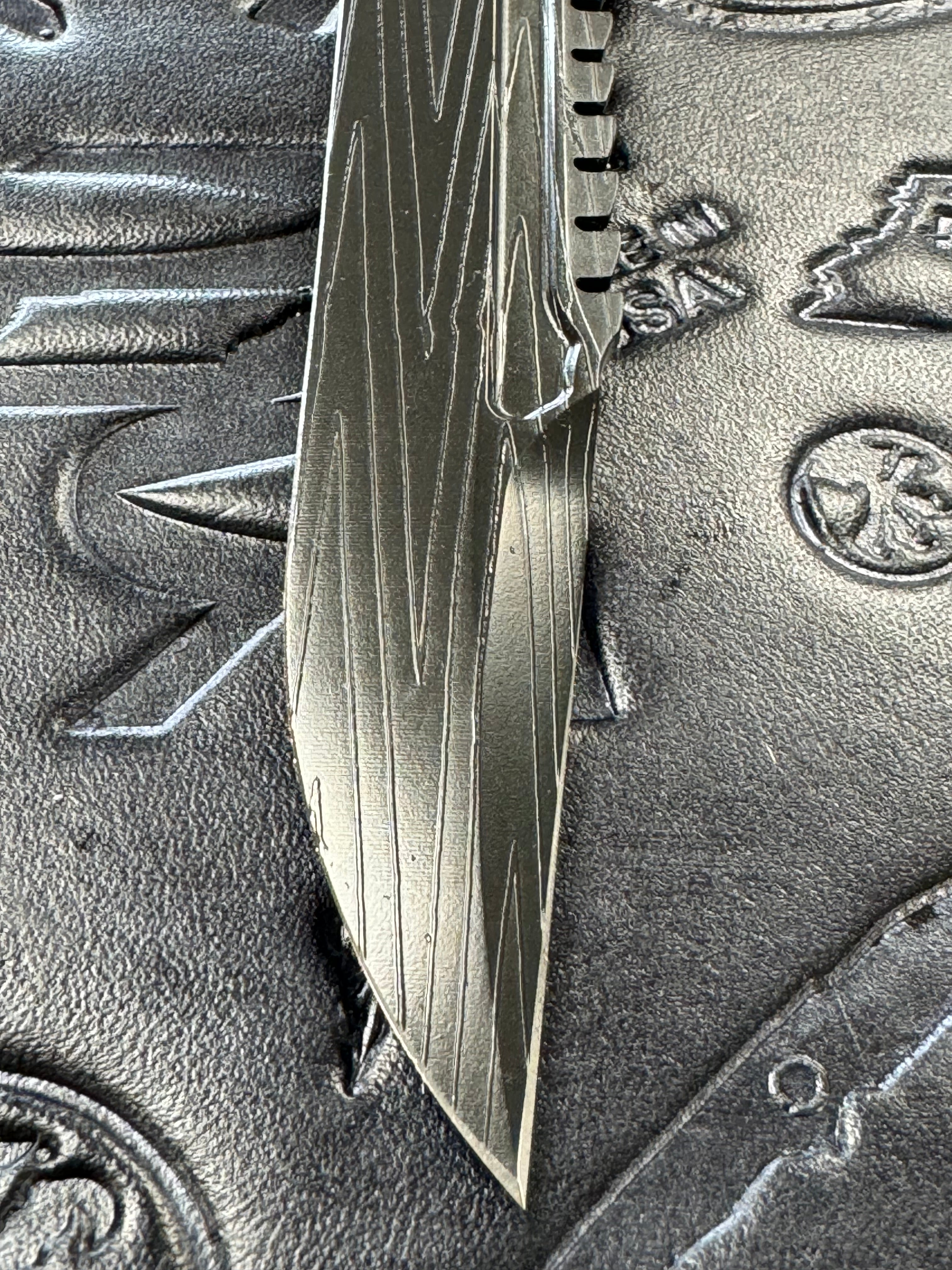 Microtech Knives Combat Troodon Gen III LT Interceptor Vegas Forge DLC Damascus & Black Hefted Handle w/ Two Tone DLC Hardware Signature Series 1217-16 MS4