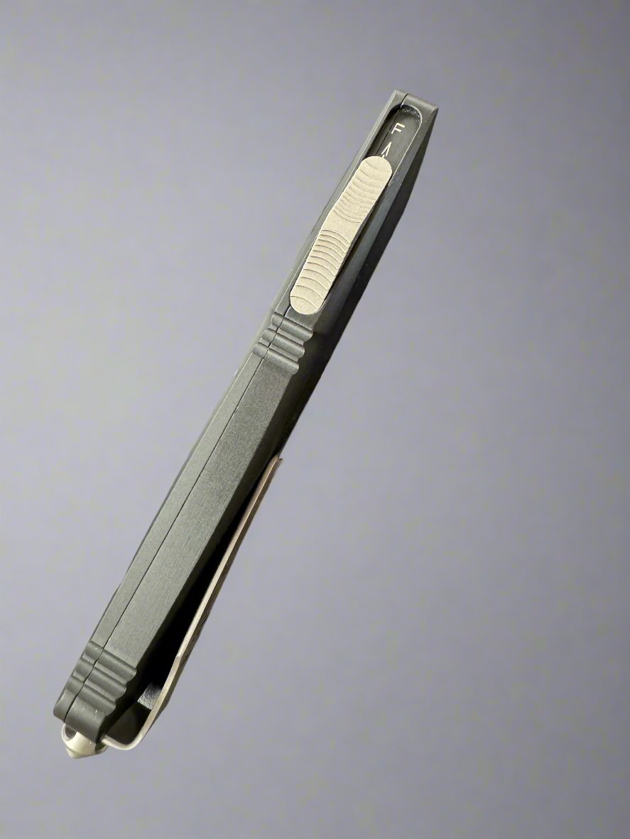 Pre Owned Microtech Vintage Troodon D/E Titankote Plain VGC in Box