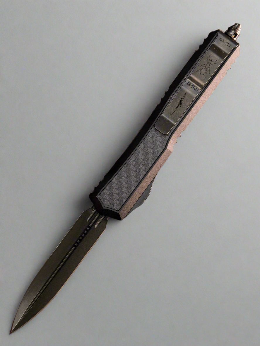 Microtech Makora D/E Shadow w/ Carbon Fiber Inlay DLC Standard Blade DLC Hardware Nickel Boron Internals Signature Series 206-1DLCTCFISH