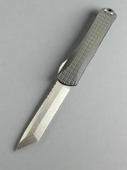 Heretic Knives Manticore X Black Frag Handle & Stonewash Tanto MagnaCut H031F-2A