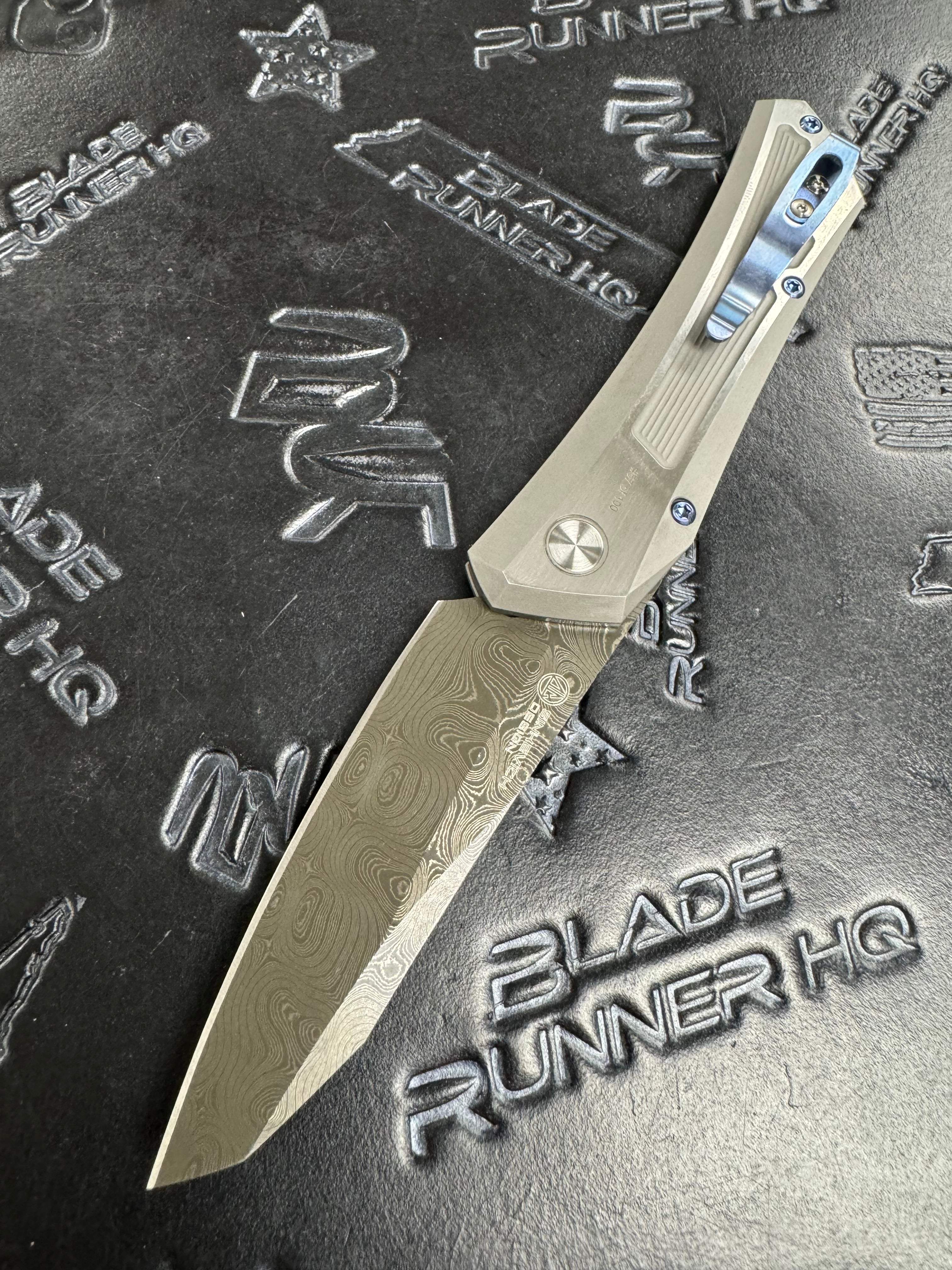 ProTech 2024 Oligarch Custom 003 Sinkevich Design 17-4 Stainless Chad Nichols Virus Damascus Blade Pearl Button Ti Clip /100