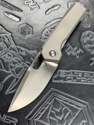 VANGUARD BREAKER POCKET KNIFE GRAY SANDBLASTED TITANIUM HANDLE MAGNACUT BLADE